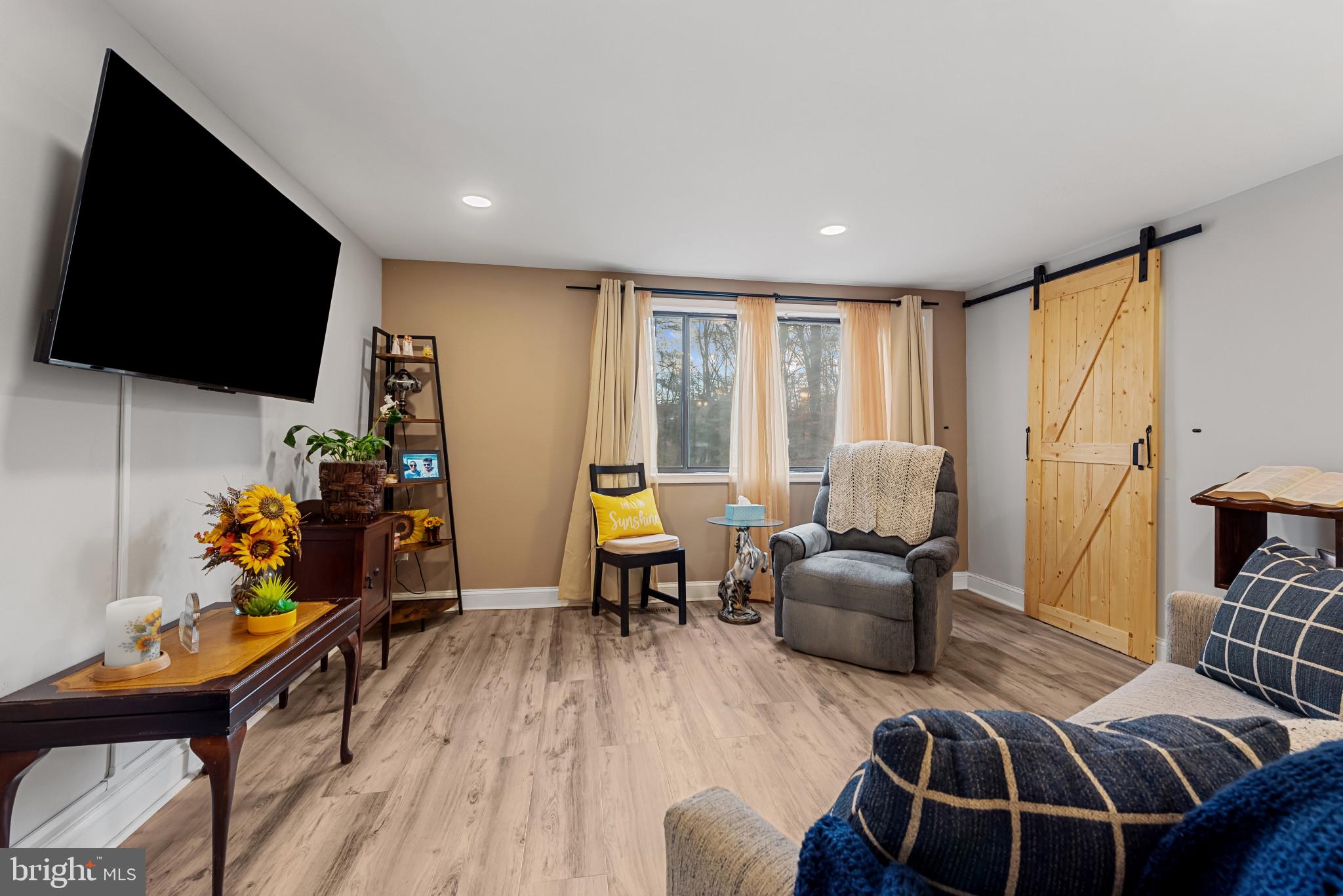 VILLAGE OF LONG REACH - Residential