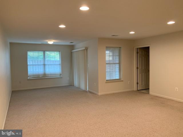 KINGSTOWNE - Residential Lease