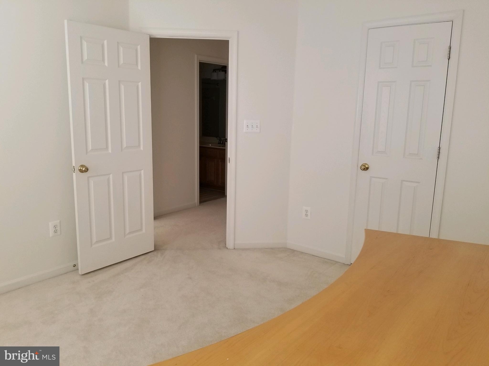 KINGSTOWNE - Residential Lease