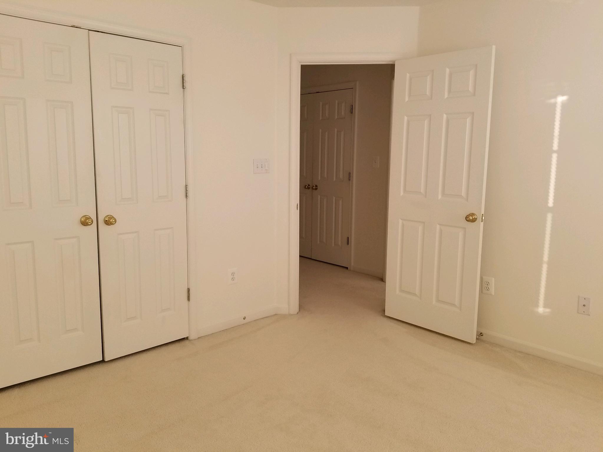 KINGSTOWNE - Residential Lease