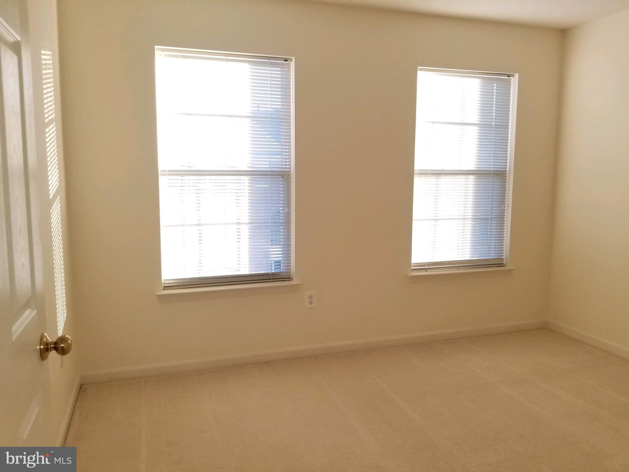 KINGSTOWNE - Residential Lease