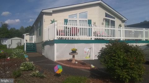 Mobile Home For Sale - 117 Conestoga Drive<br/> DOYLESTOWN, PA 18901