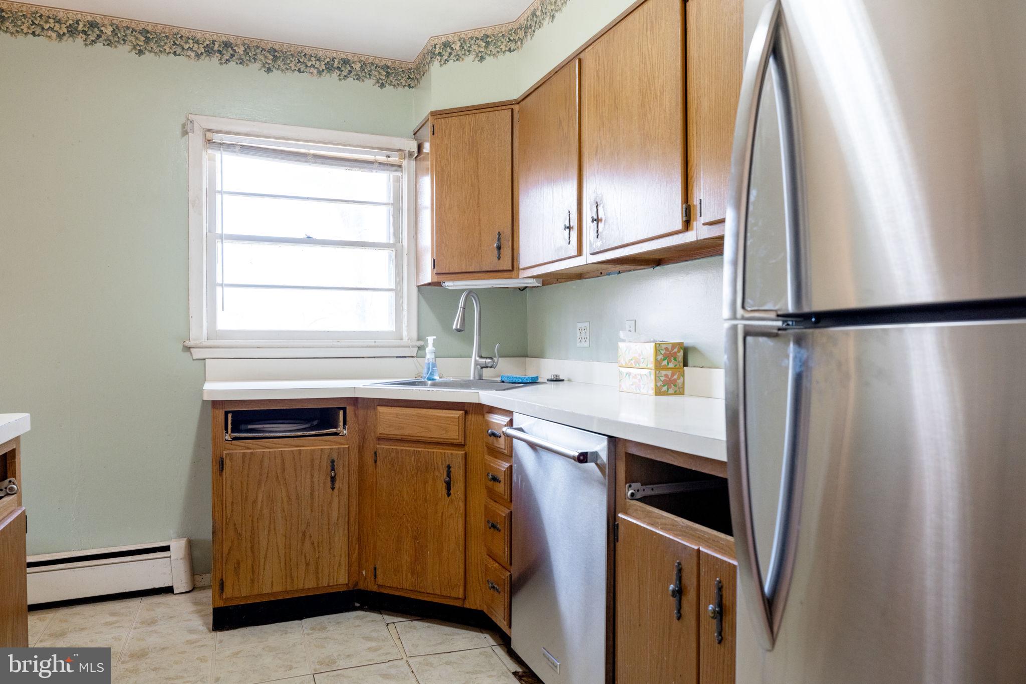 LAUREL RIDGE CROSSING - Residential