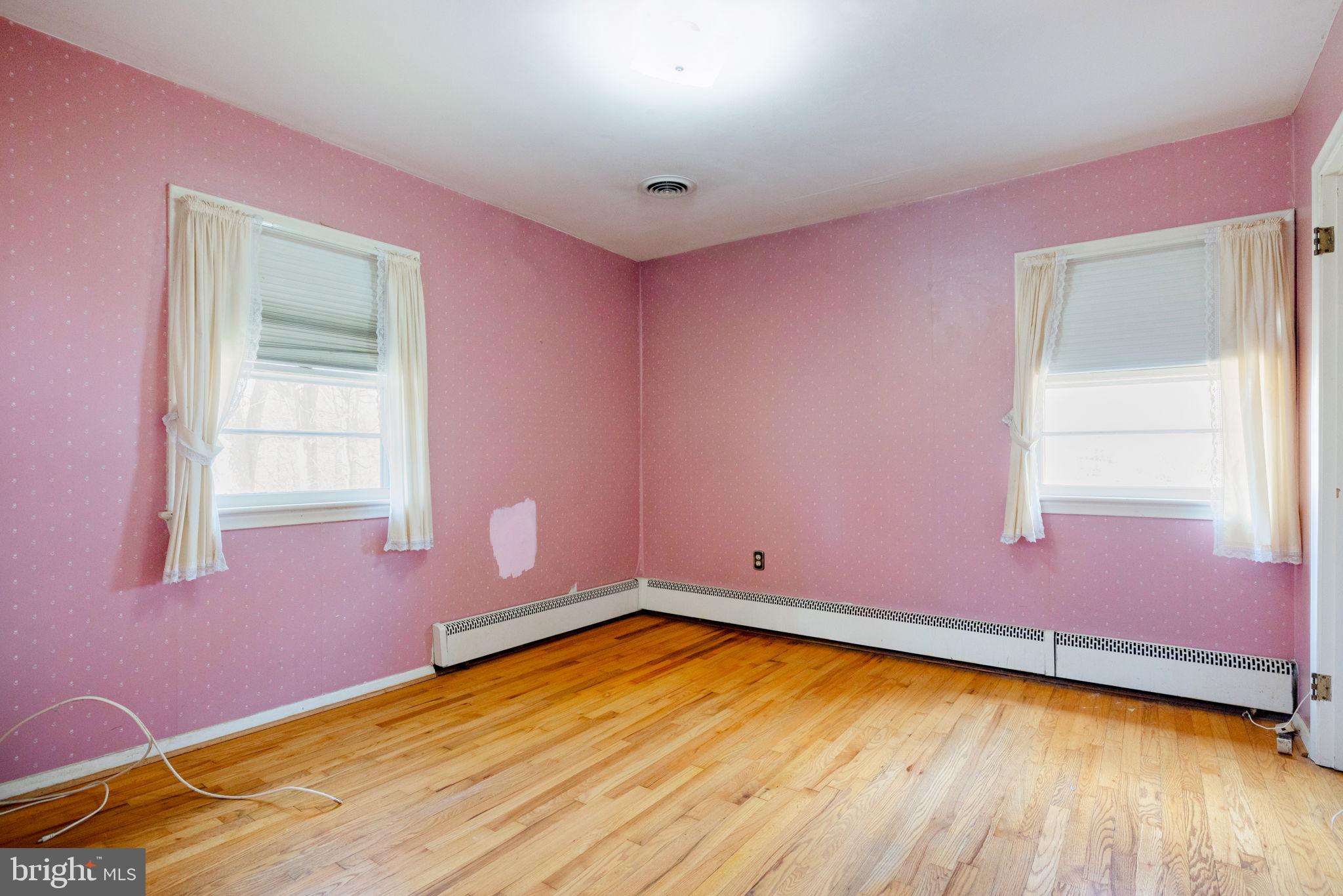 LAUREL RIDGE CROSSING - Residential