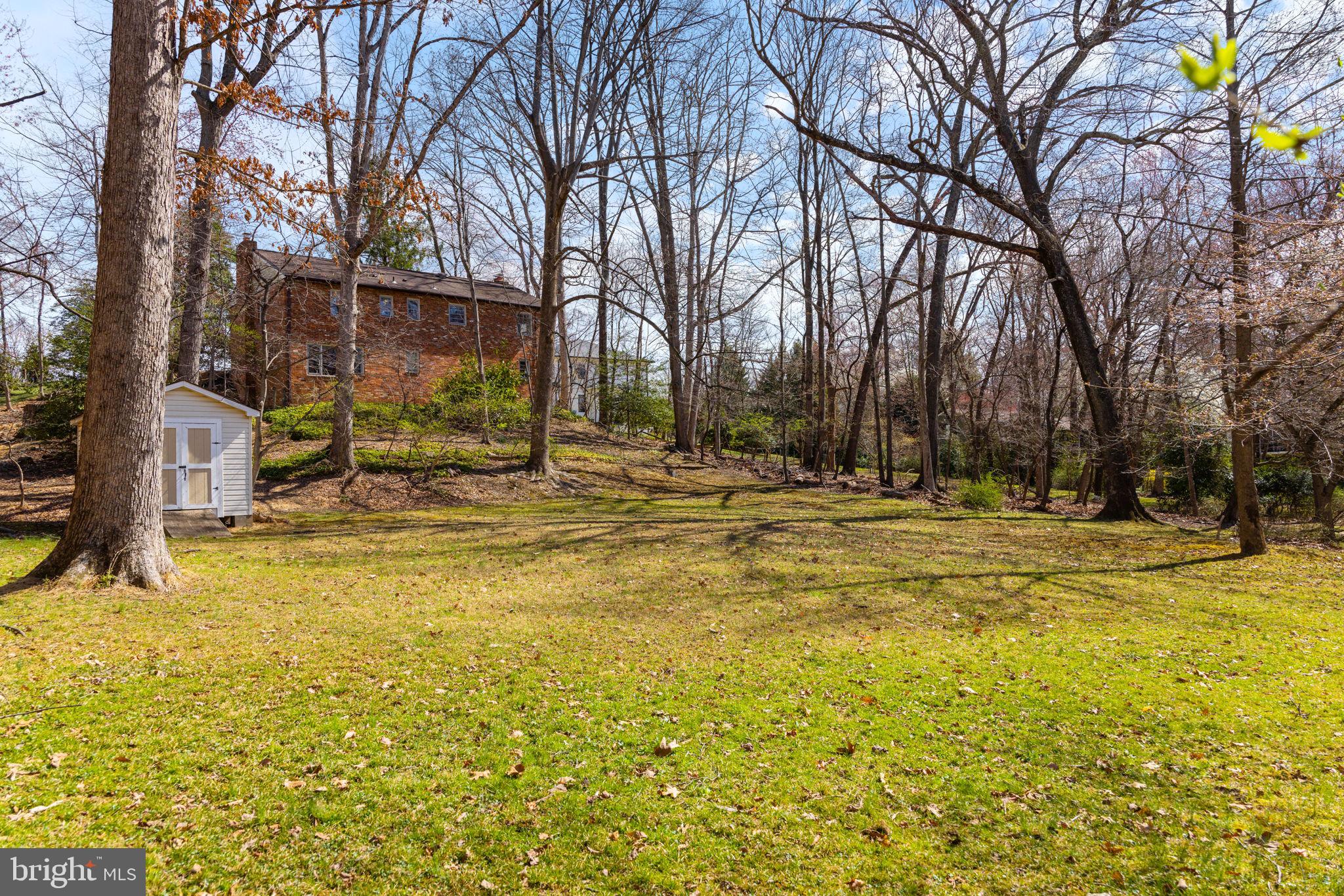 LAUREL RIDGE CROSSING - Residential