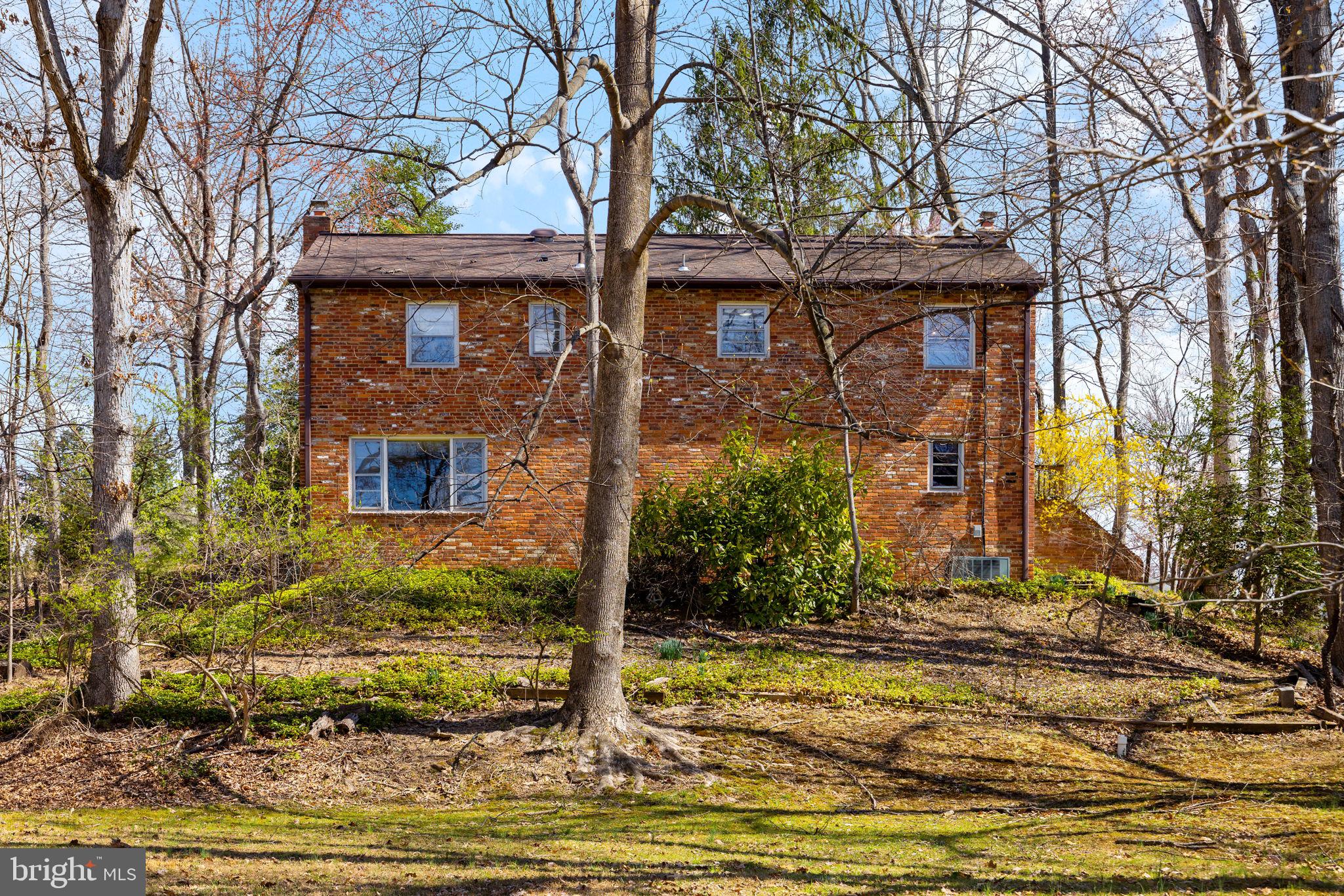 LAUREL RIDGE CROSSING - Residential