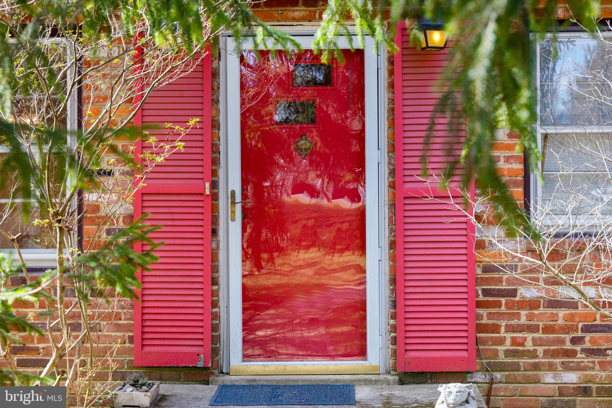 LAUREL RIDGE CROSSING - Residential