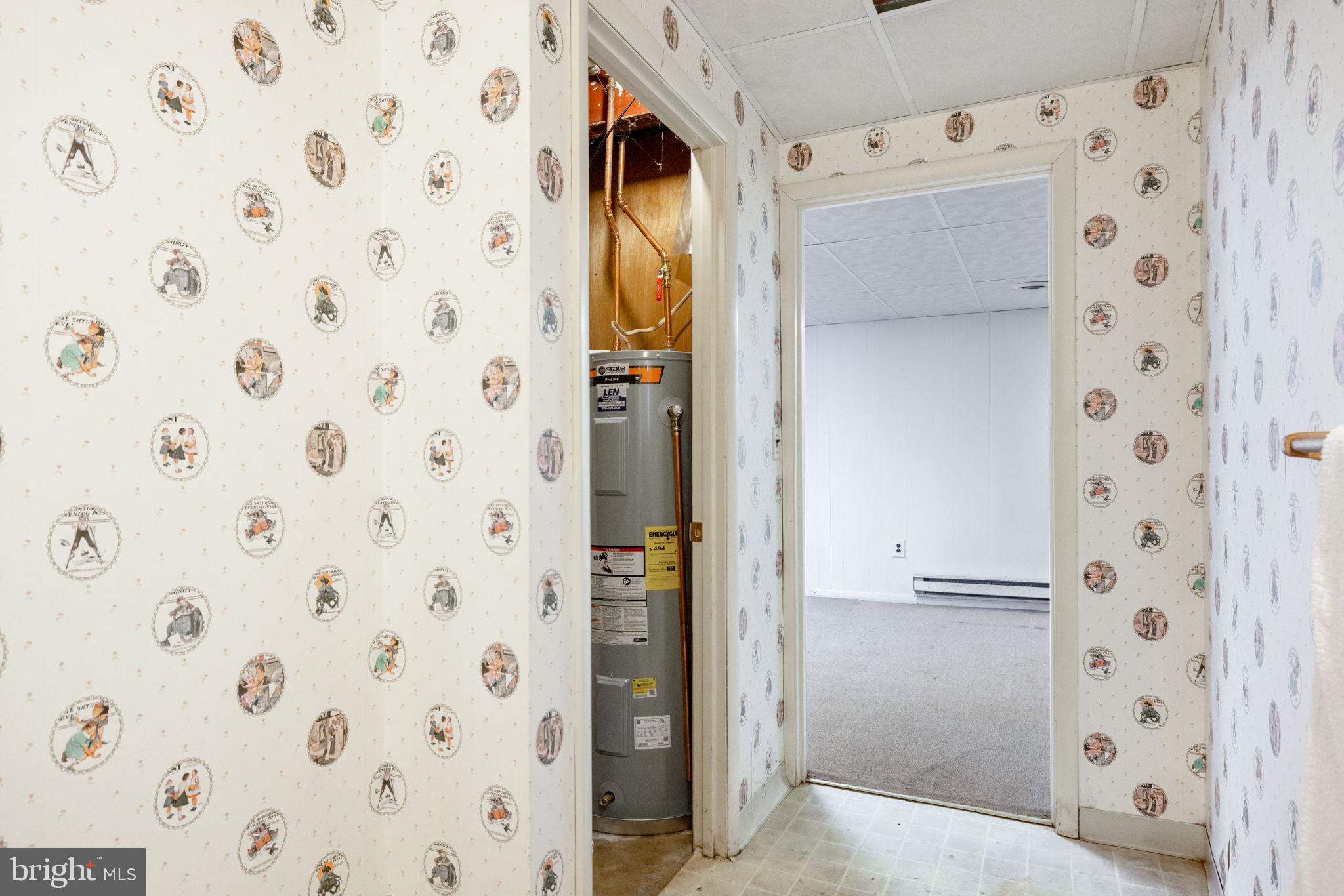 LAUREL RIDGE CROSSING - Residential