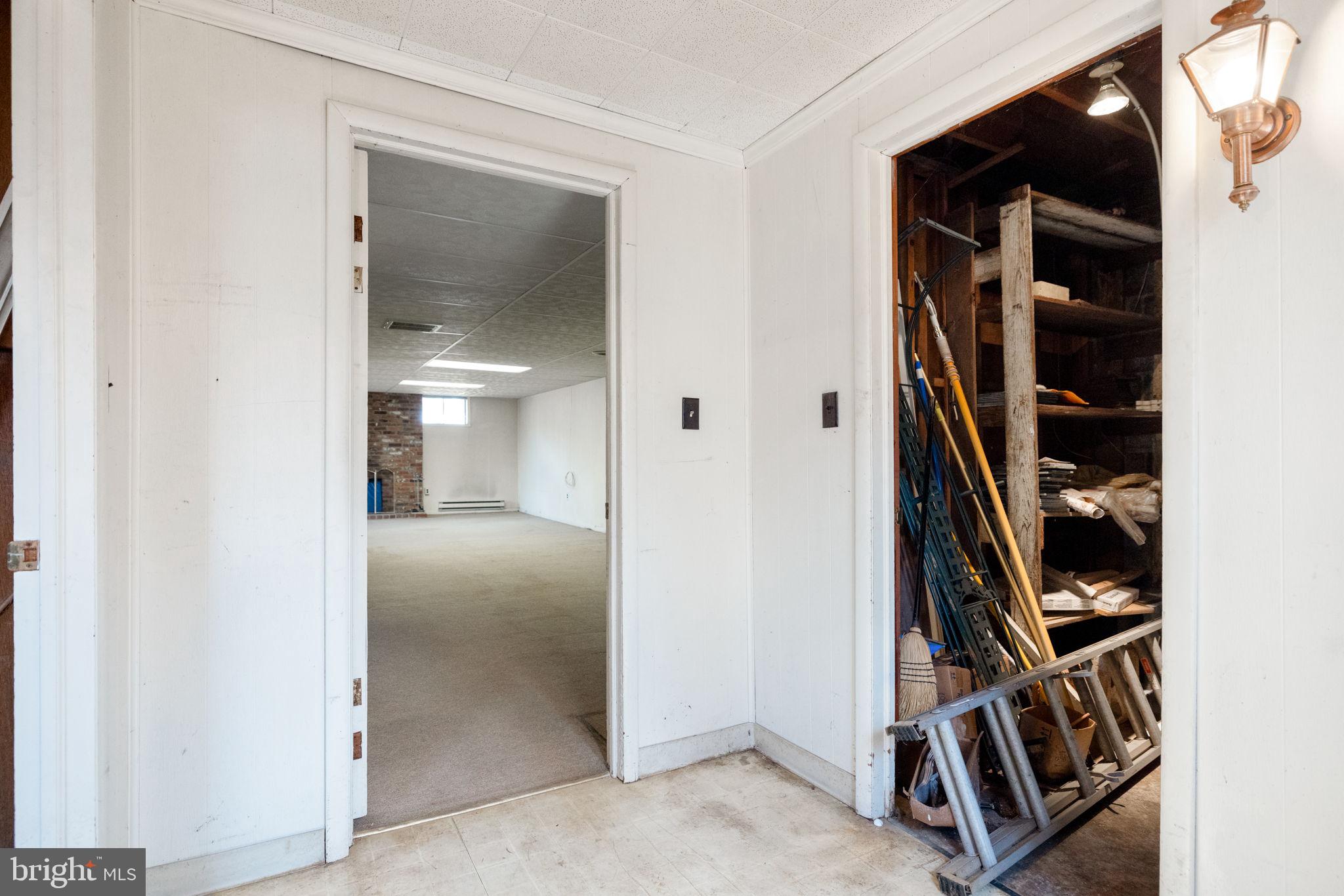 LAUREL RIDGE CROSSING - Residential