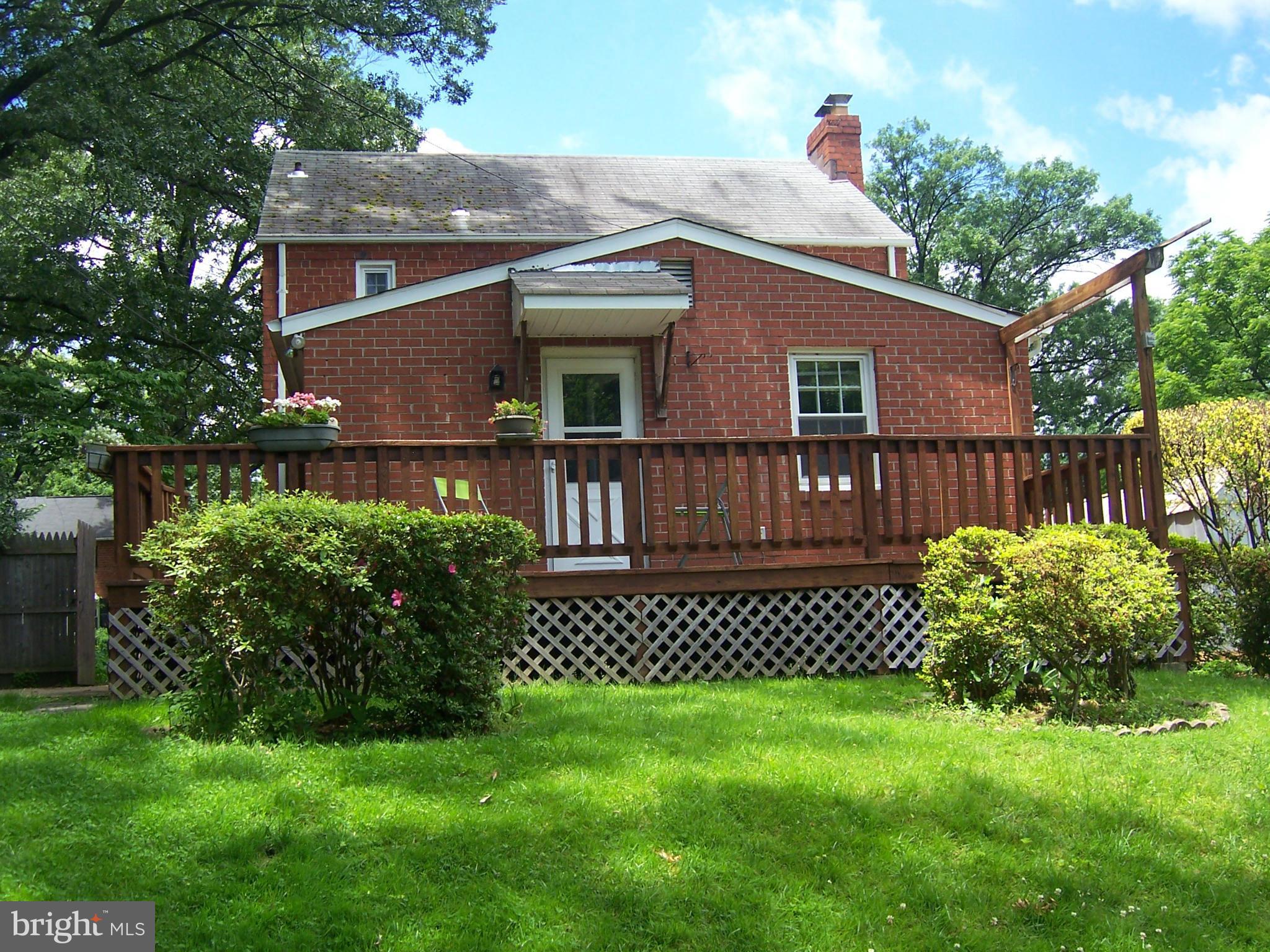 WHISTLING PINES - Residential Lease