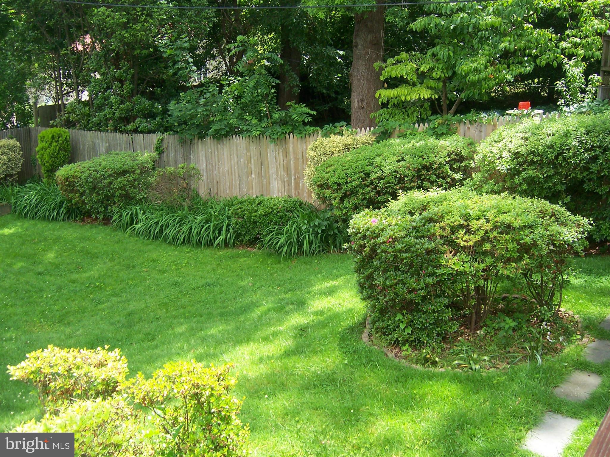 WHISTLING PINES - Residential Lease