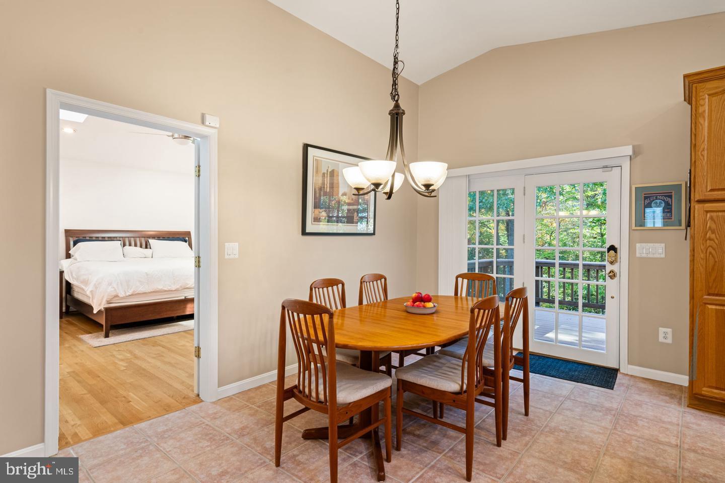 WEST SPRINGFIELD VILLAGE - Residential Lease