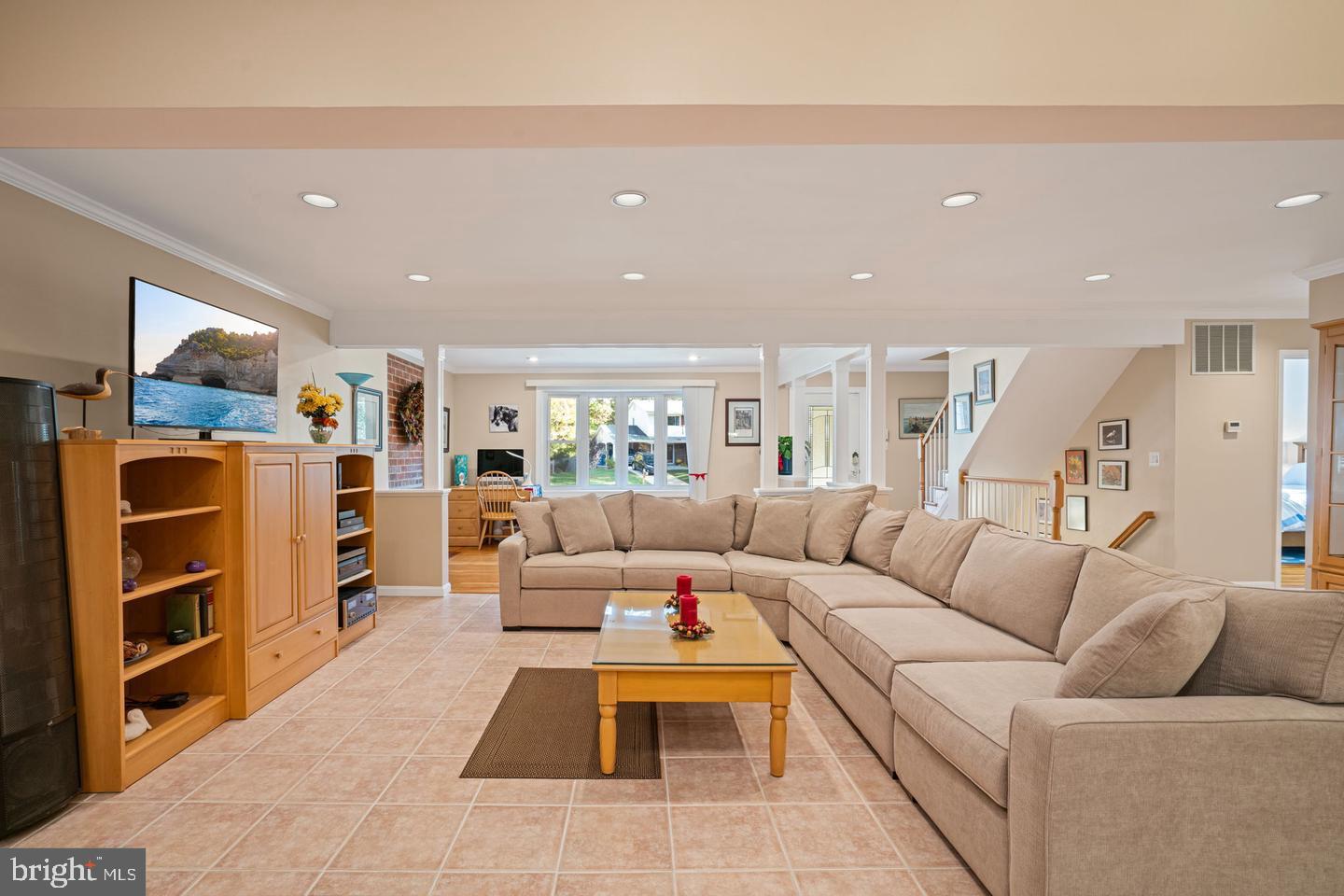 WEST SPRINGFIELD VILLAGE - Residential Lease