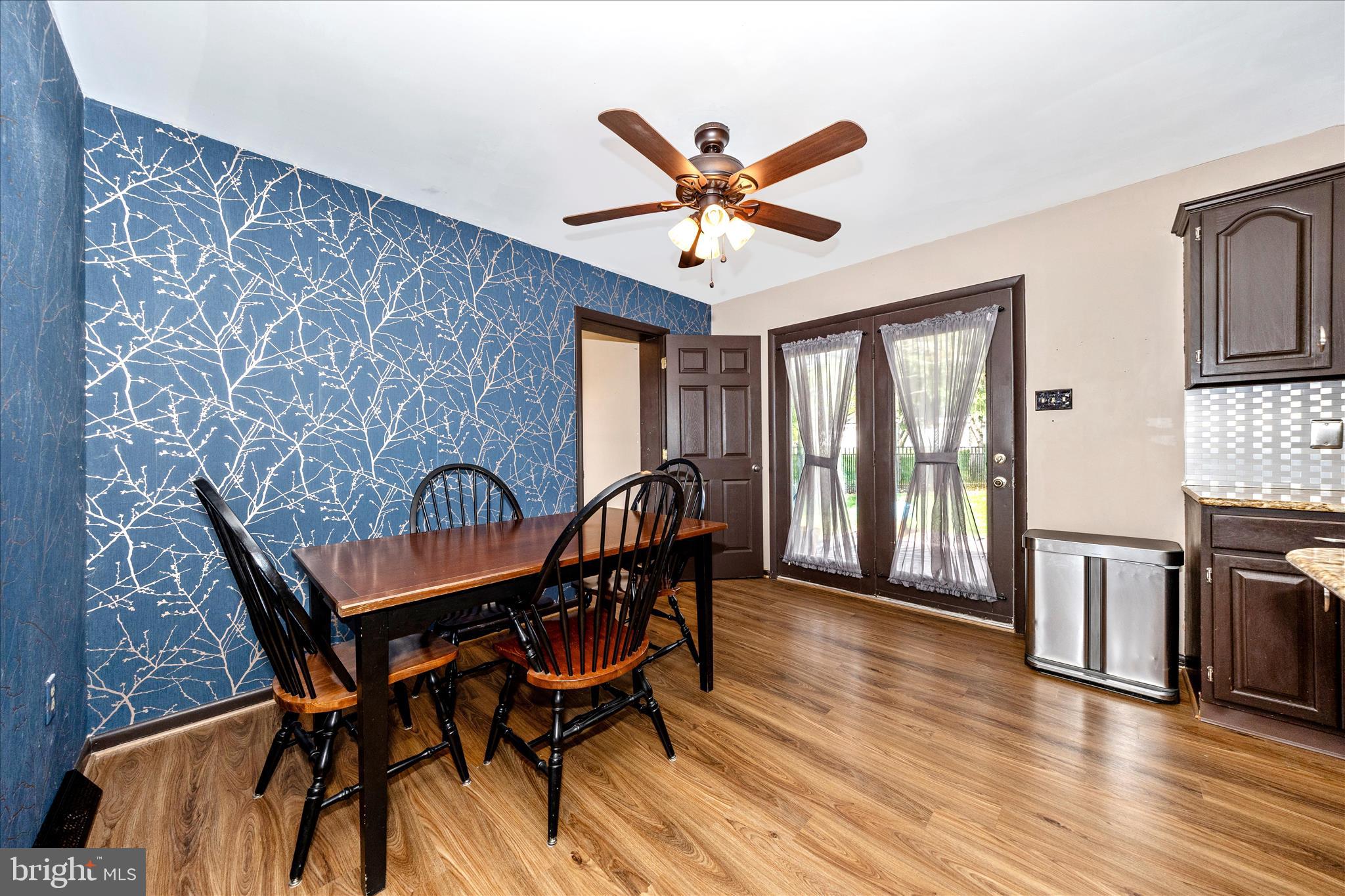 POTOMAC MANOR - Residential