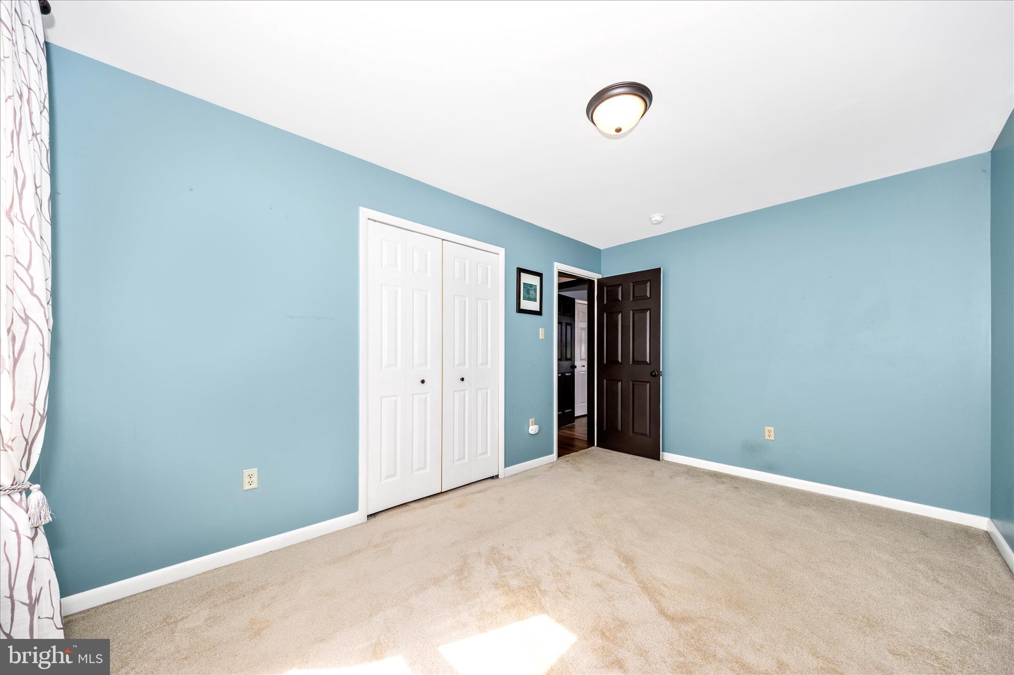 POTOMAC MANOR - Residential