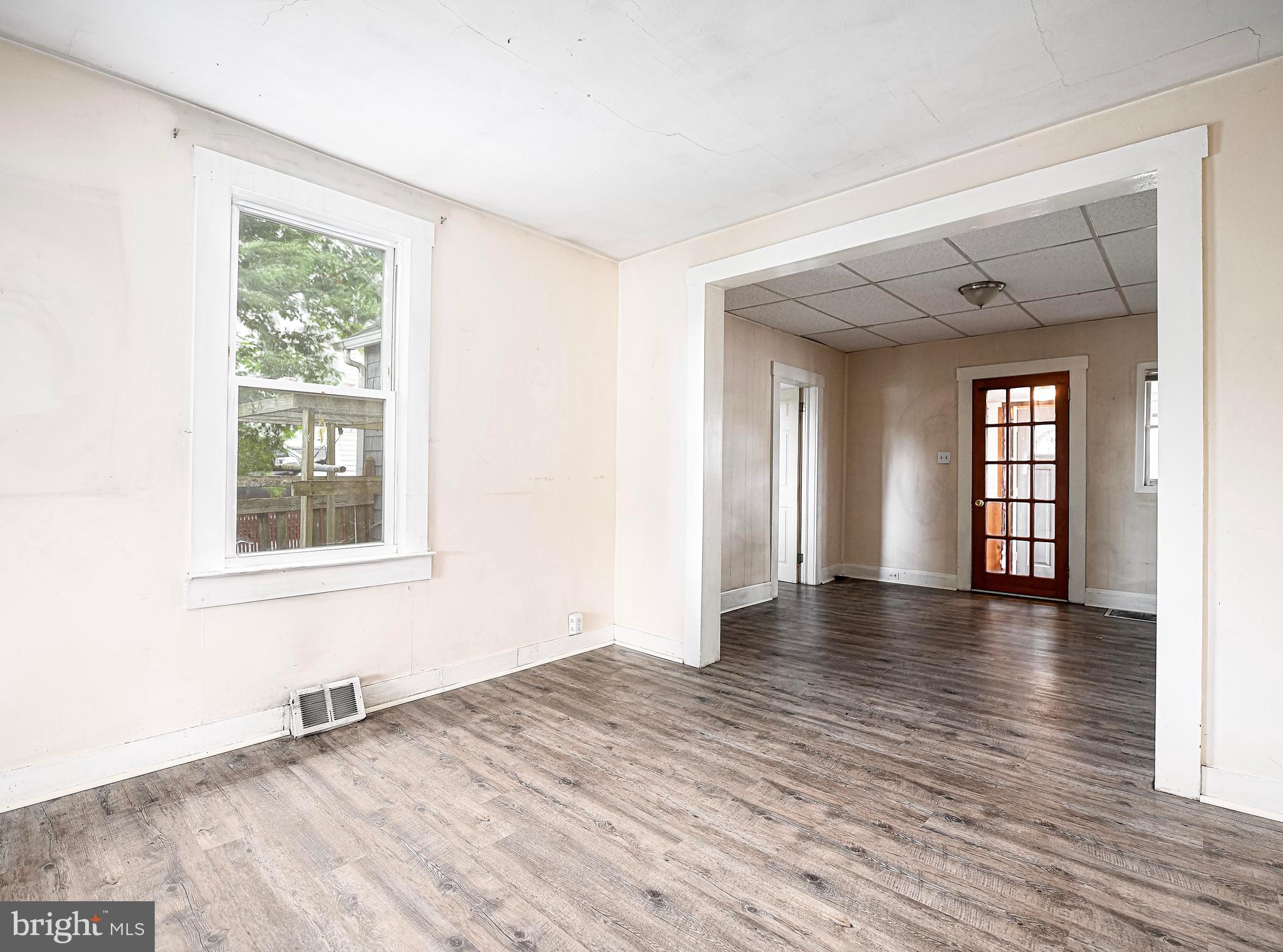 PERRY POINT - Residential