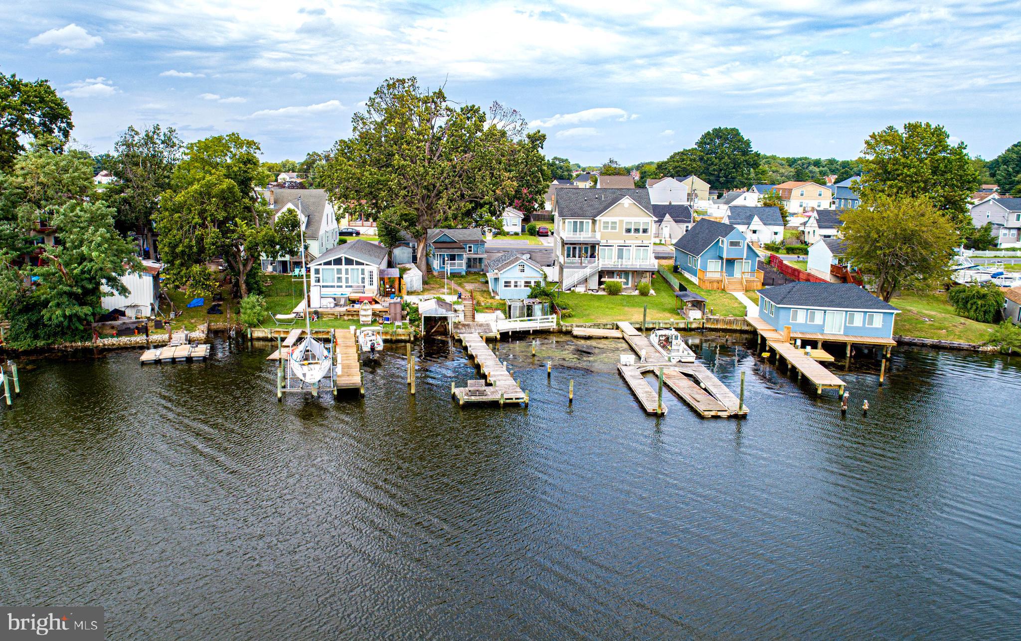 PERRY POINT - Residential