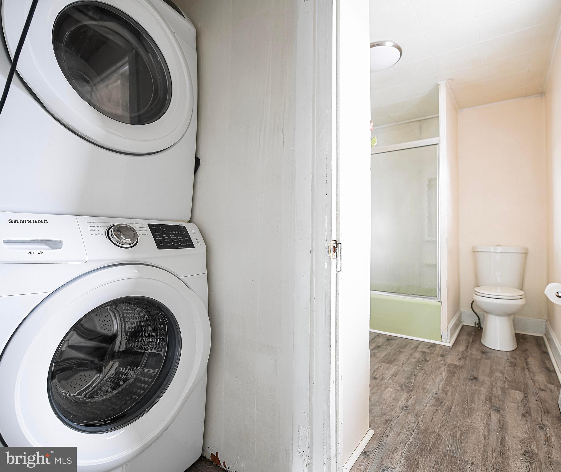 PERRY POINT - Residential