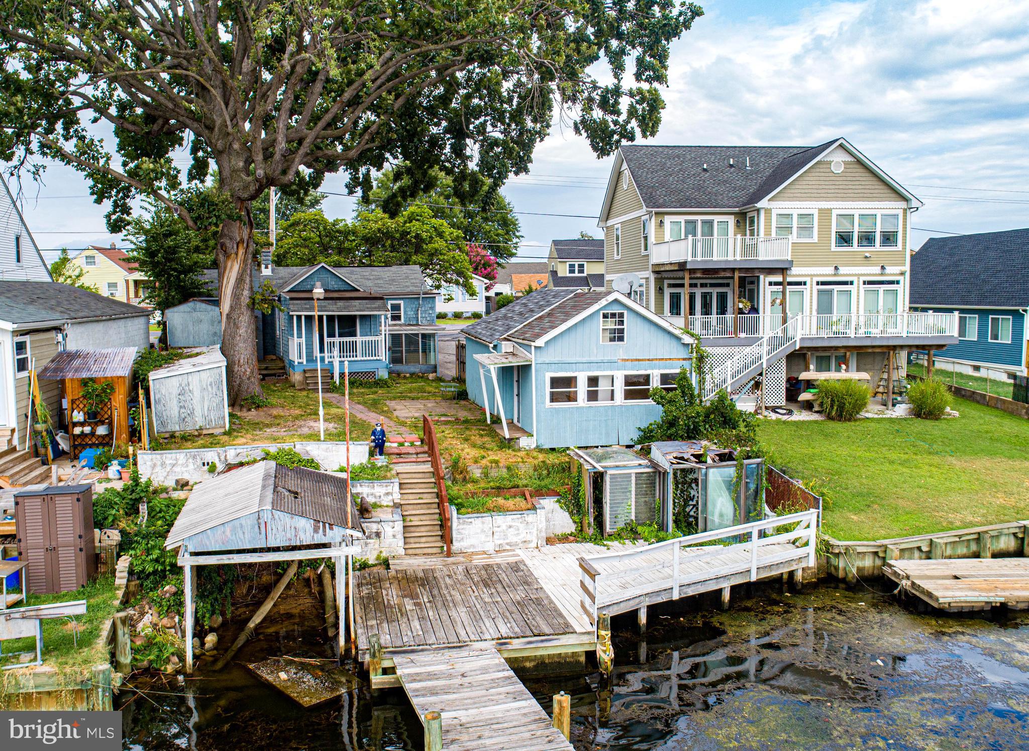 PERRY POINT - Residential