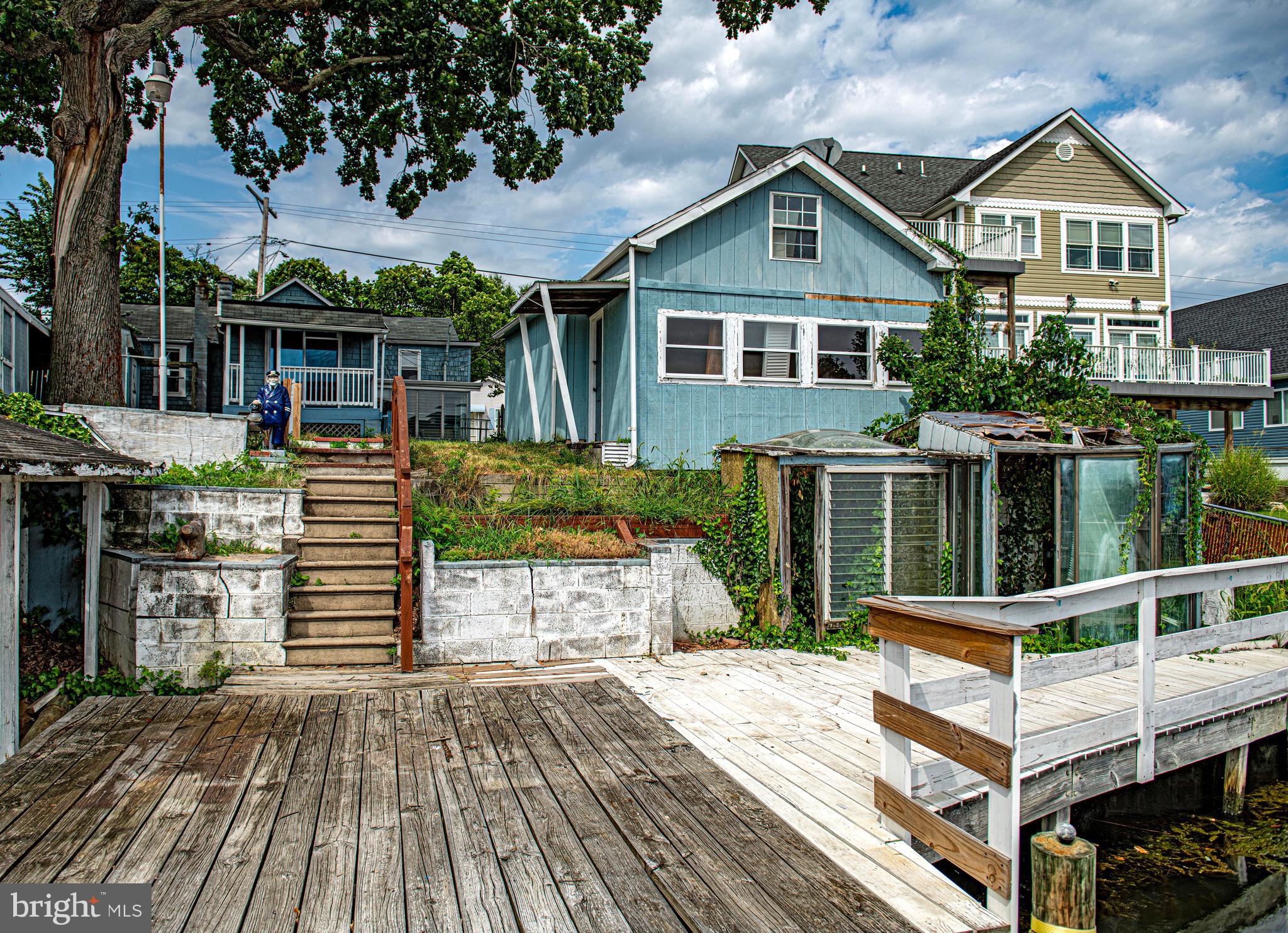 PERRY POINT - Residential