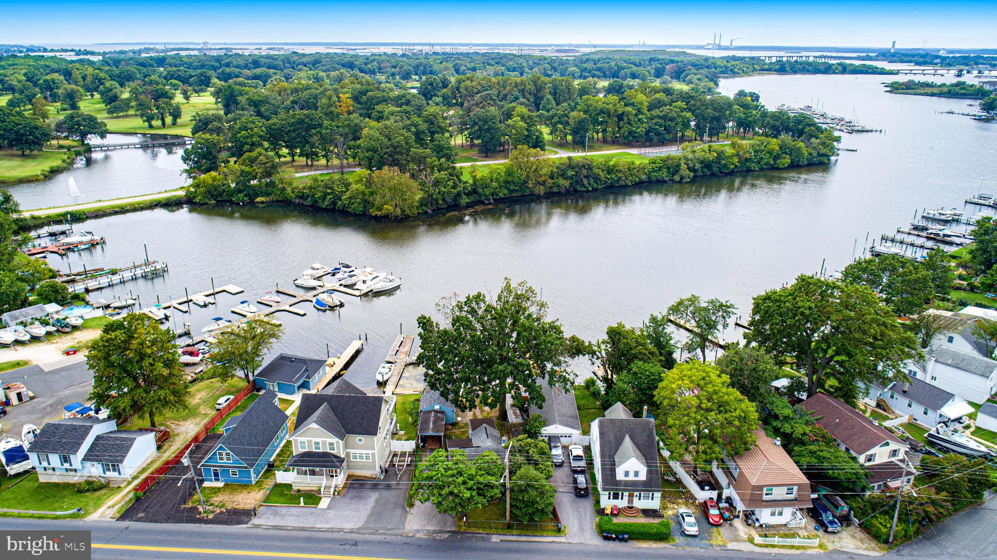 PERRY POINT - Residential