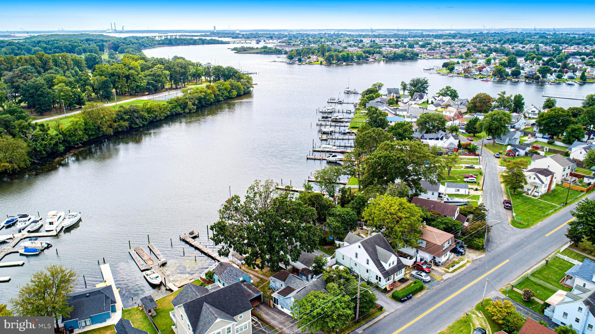 PERRY POINT - Residential