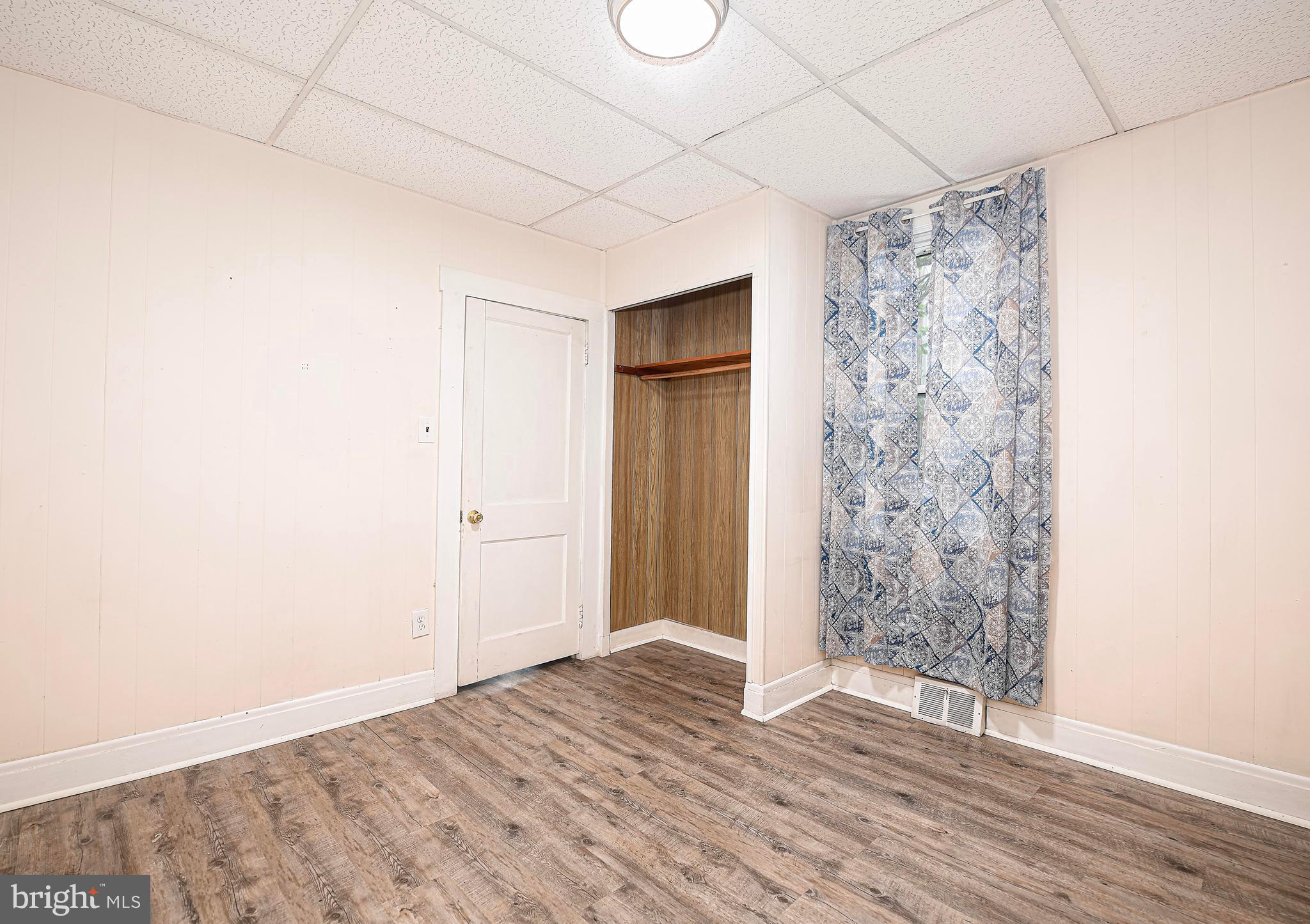 PERRY POINT - Residential