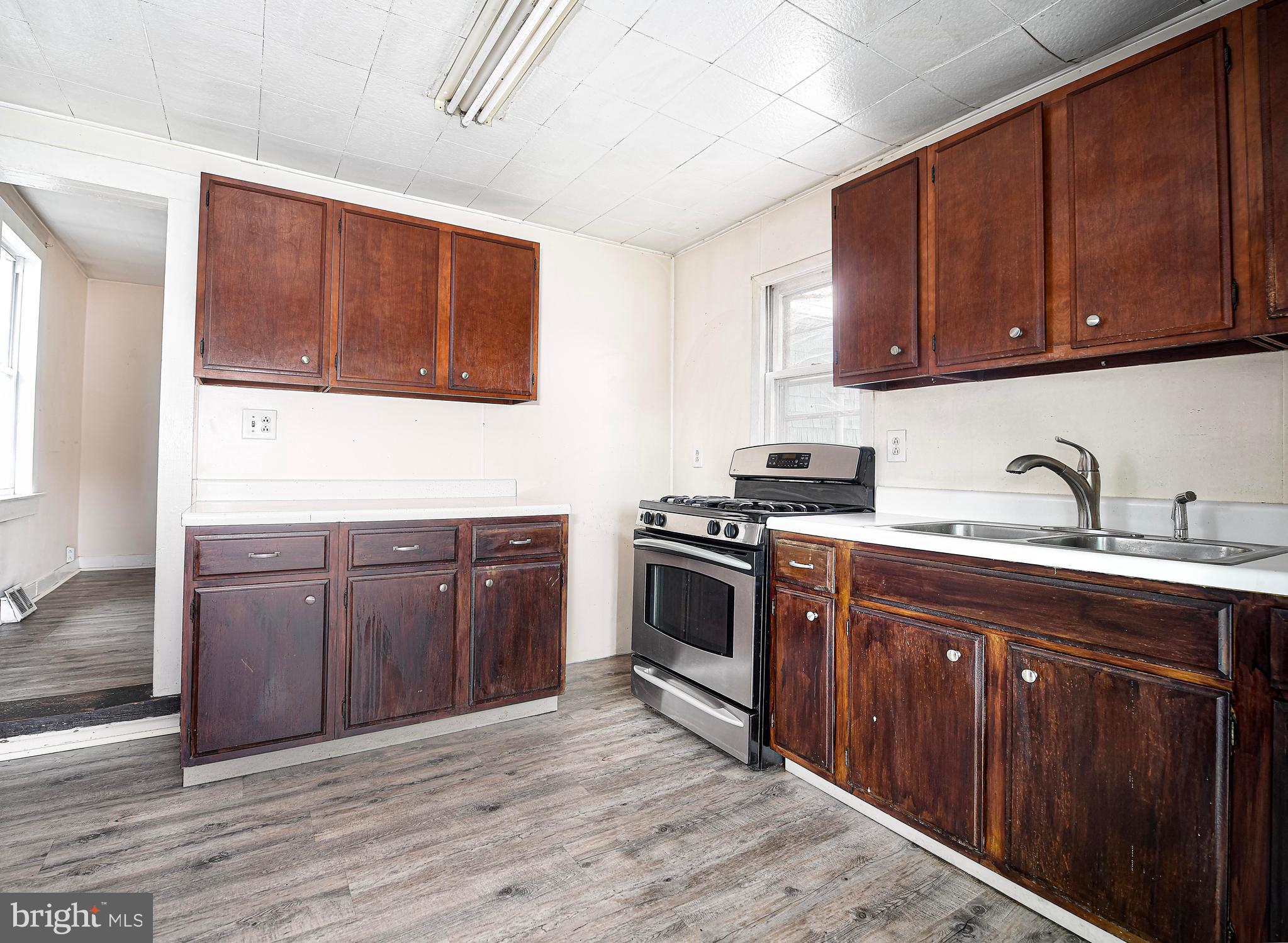 PERRY POINT - Residential