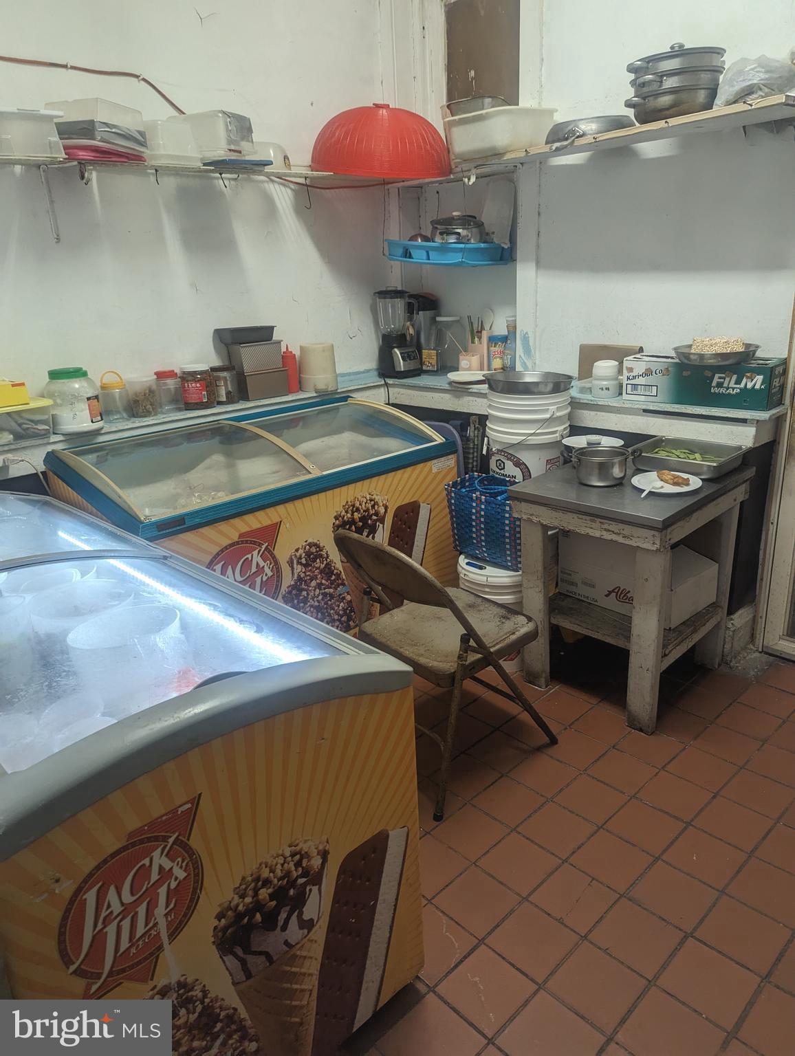 KINGSESSING - Commercial Sale