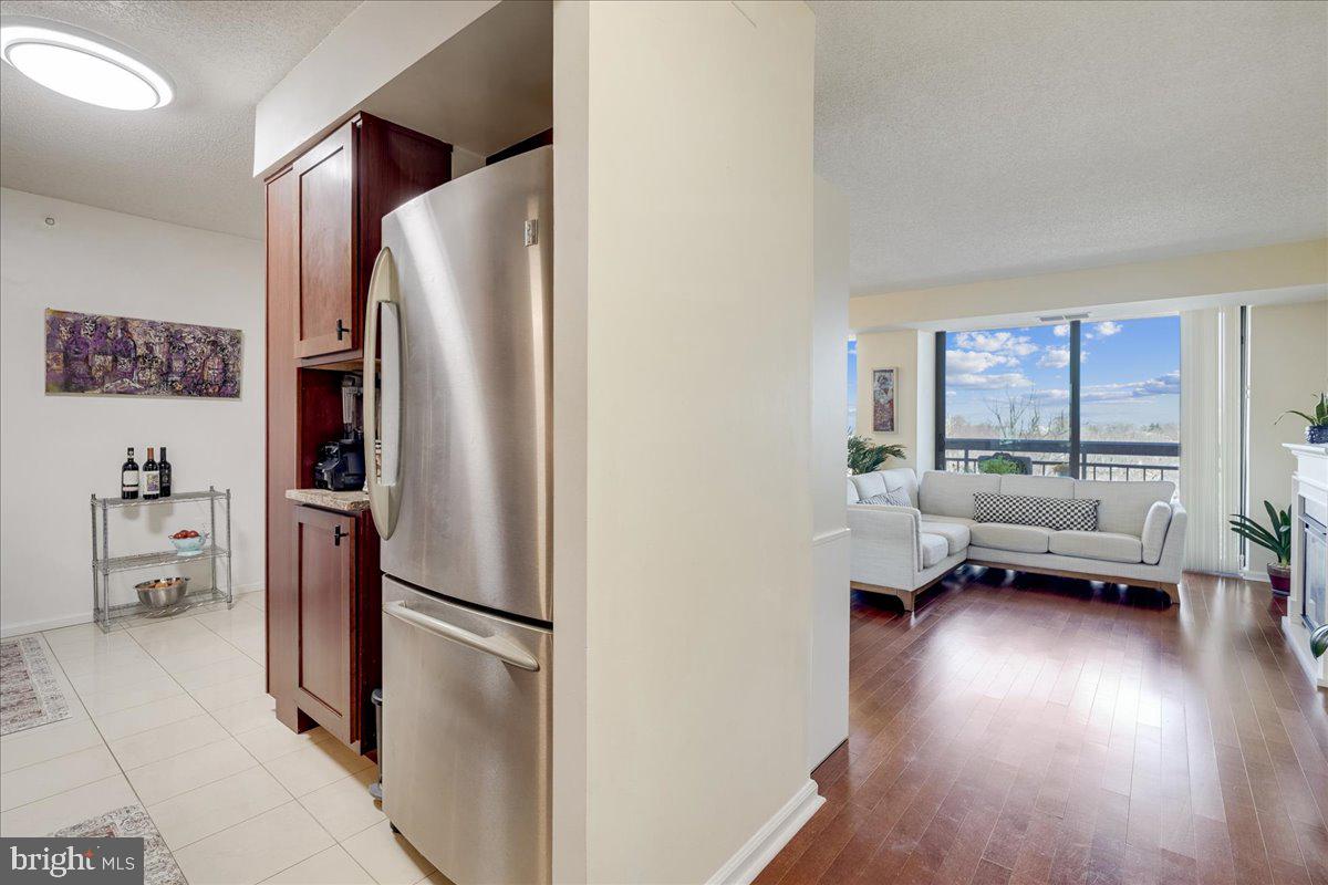 RENAISSANCE AT TYSONS - Residential