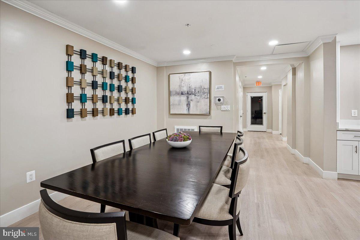 RENAISSANCE AT TYSONS - Residential