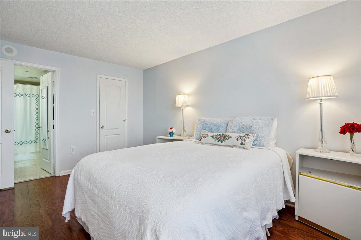 RENAISSANCE AT TYSONS - Residential