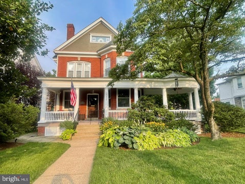 Homes For Sale - 2006 Baynard Boulevard<br/> WILMINGTON, DE 19802