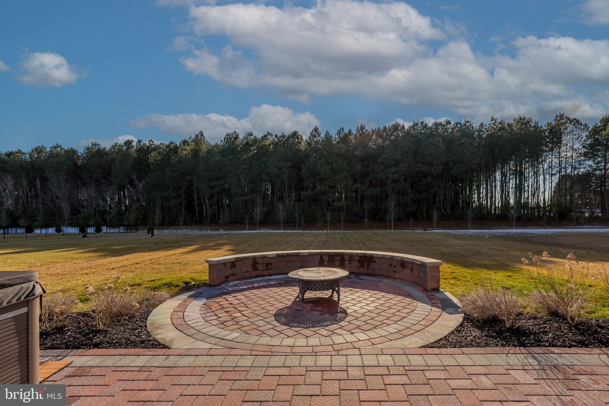 WOODFIELD PRESERVE - Residential