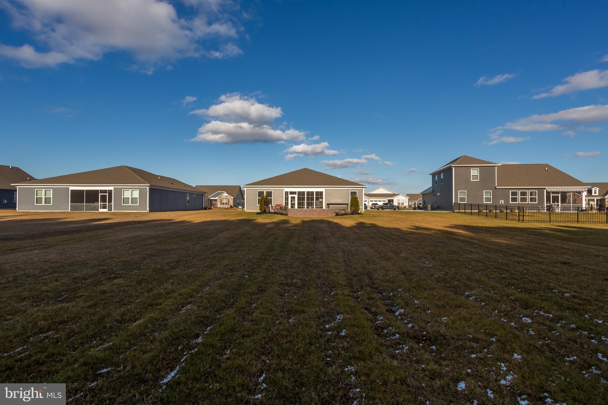 WOODFIELD PRESERVE - Residential