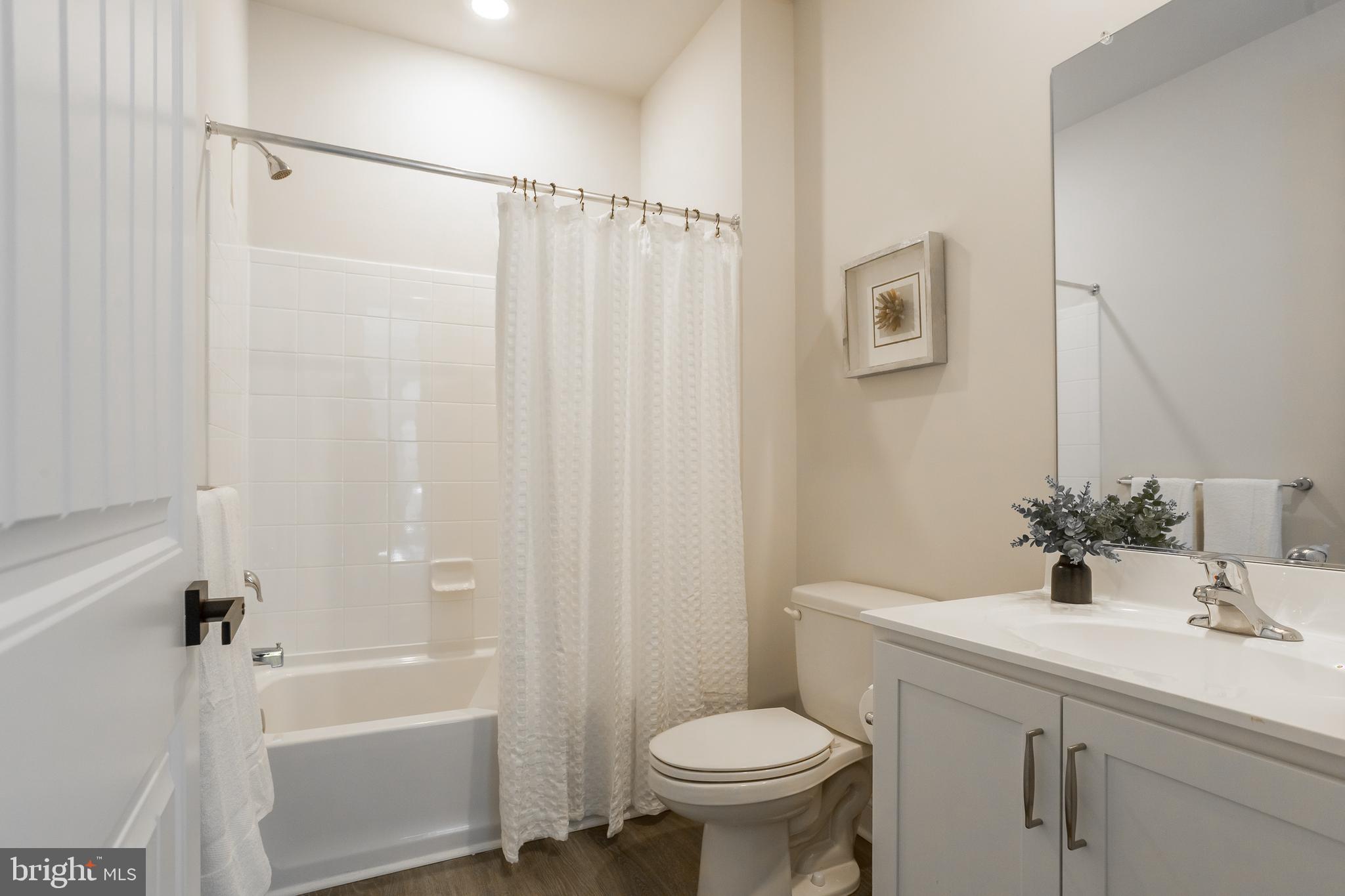 WOODFIELD PRESERVE - Residential