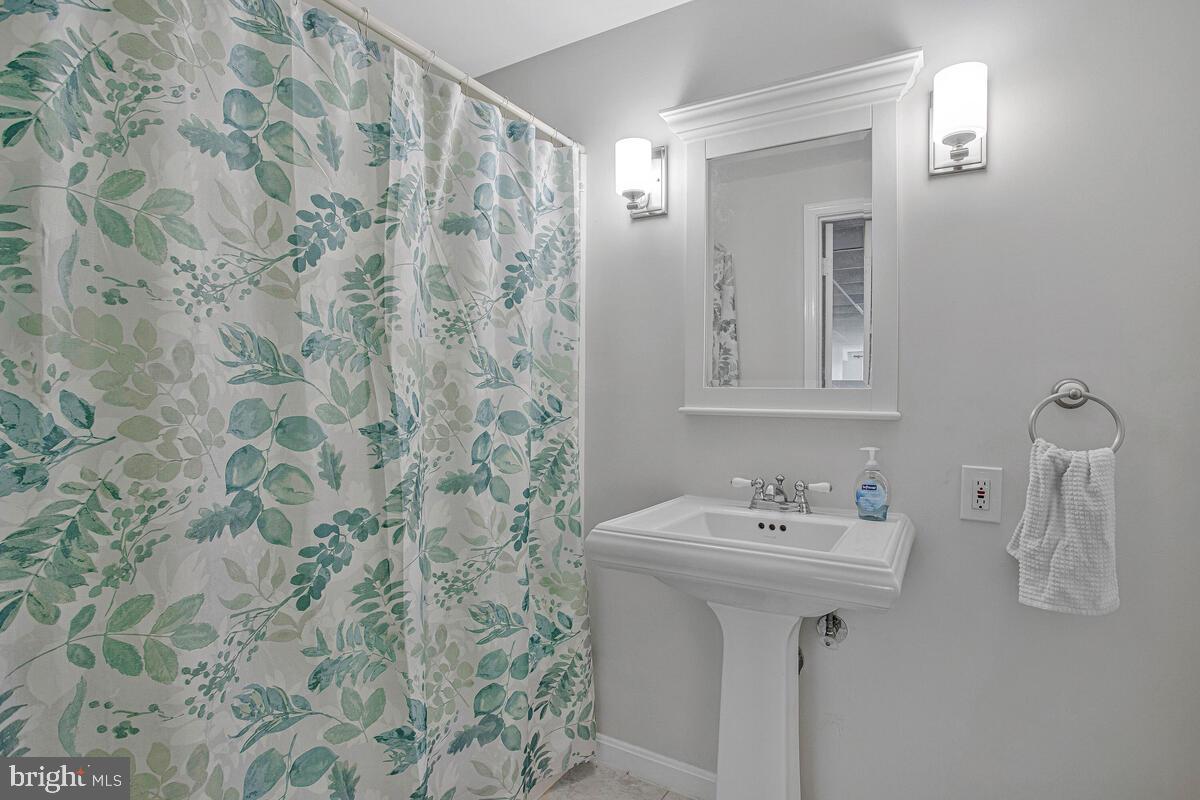 SAM OWINGS PLACE - Residential