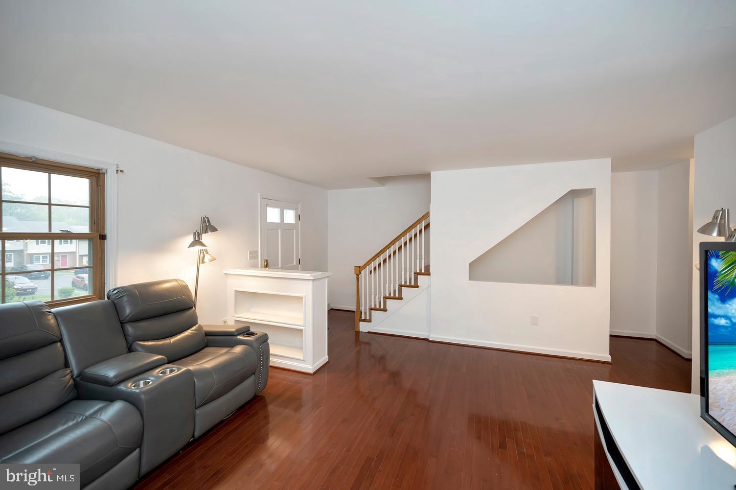 SPRING VALLEY - Residential Lease