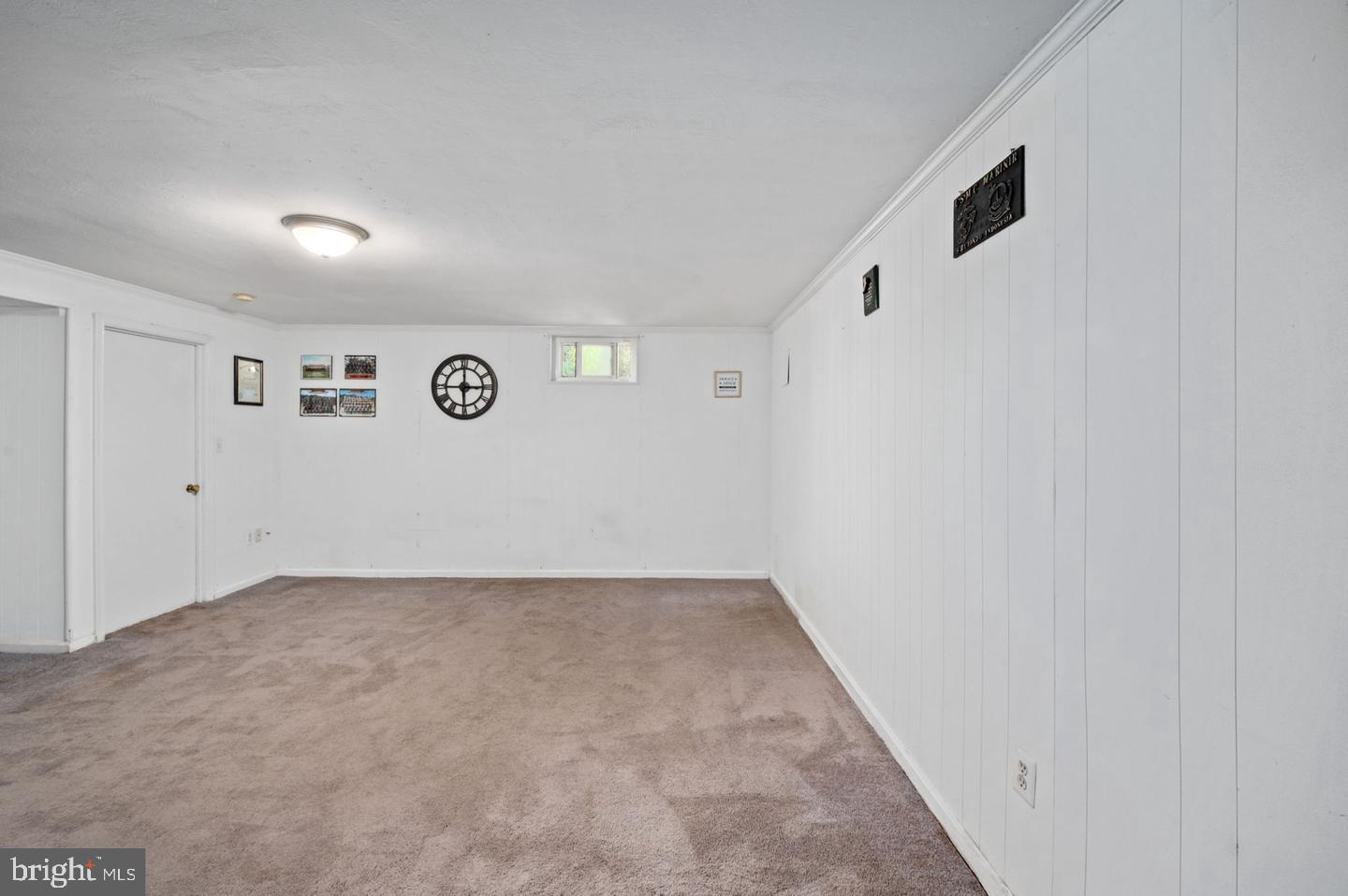 SPRING VALLEY - Residential Lease