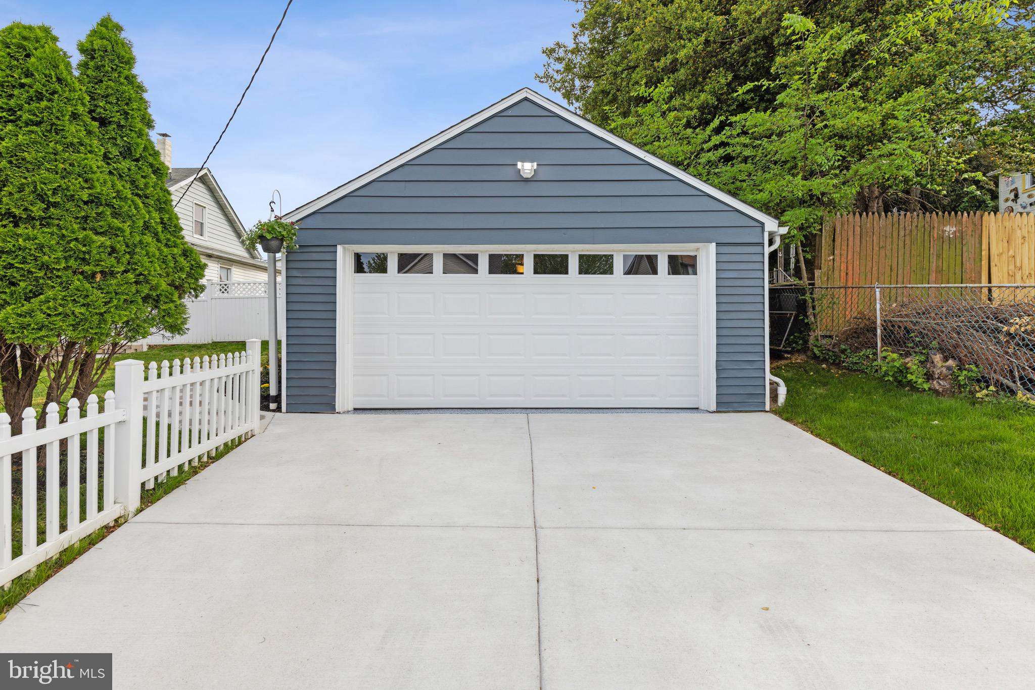 EAST VIEW - Residential