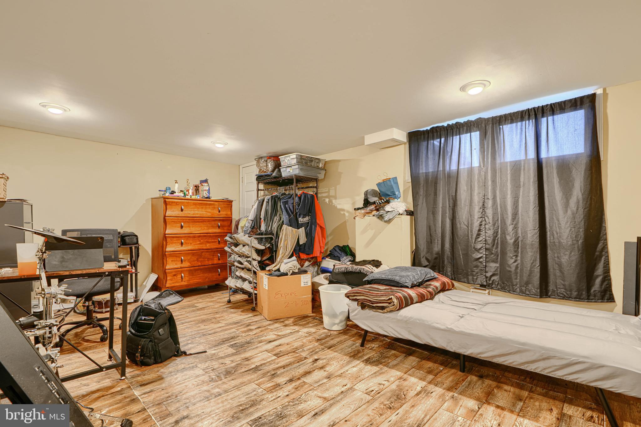 CHINQUAPIN PARK - Residential