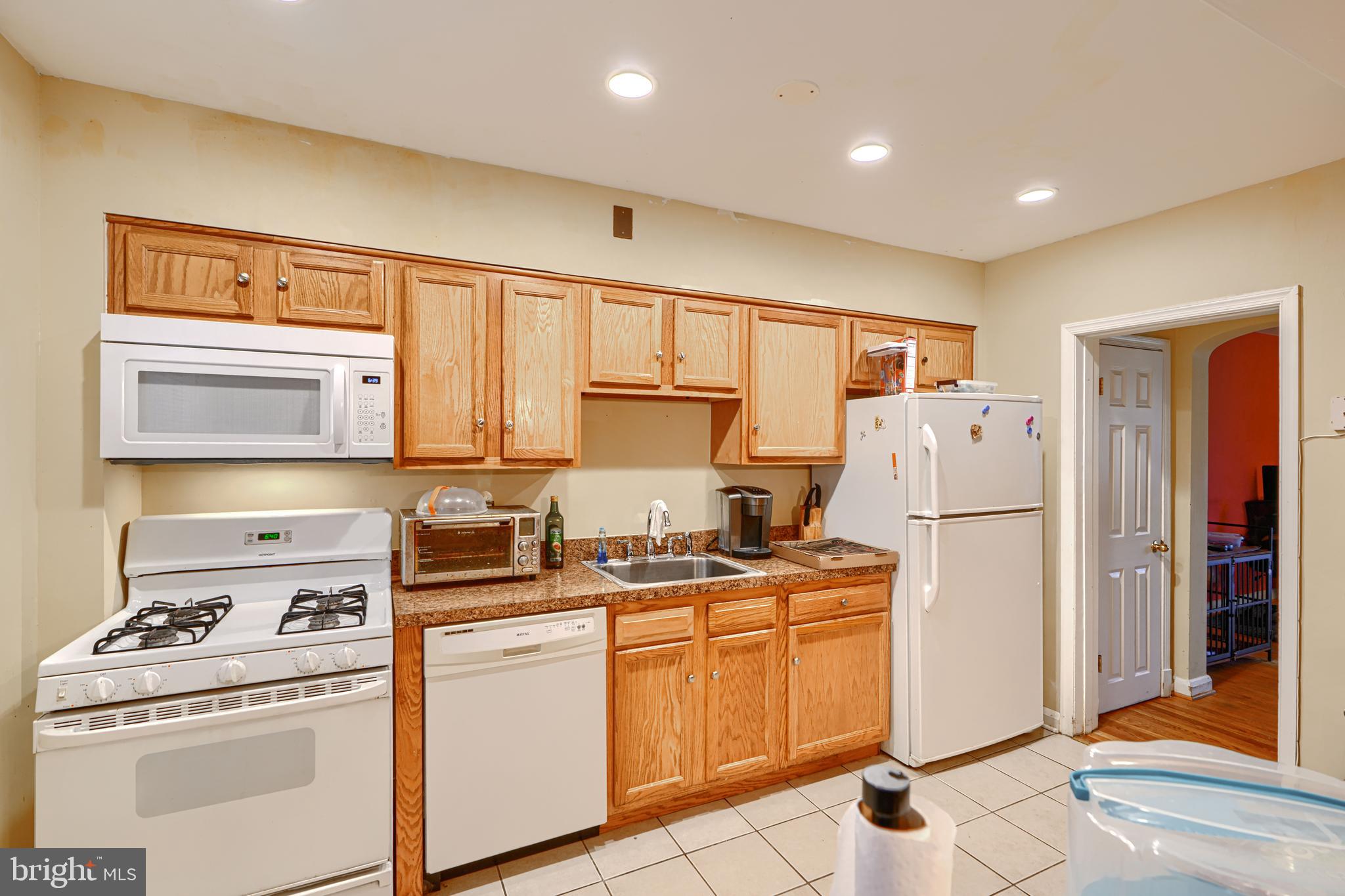 CHINQUAPIN PARK - Residential