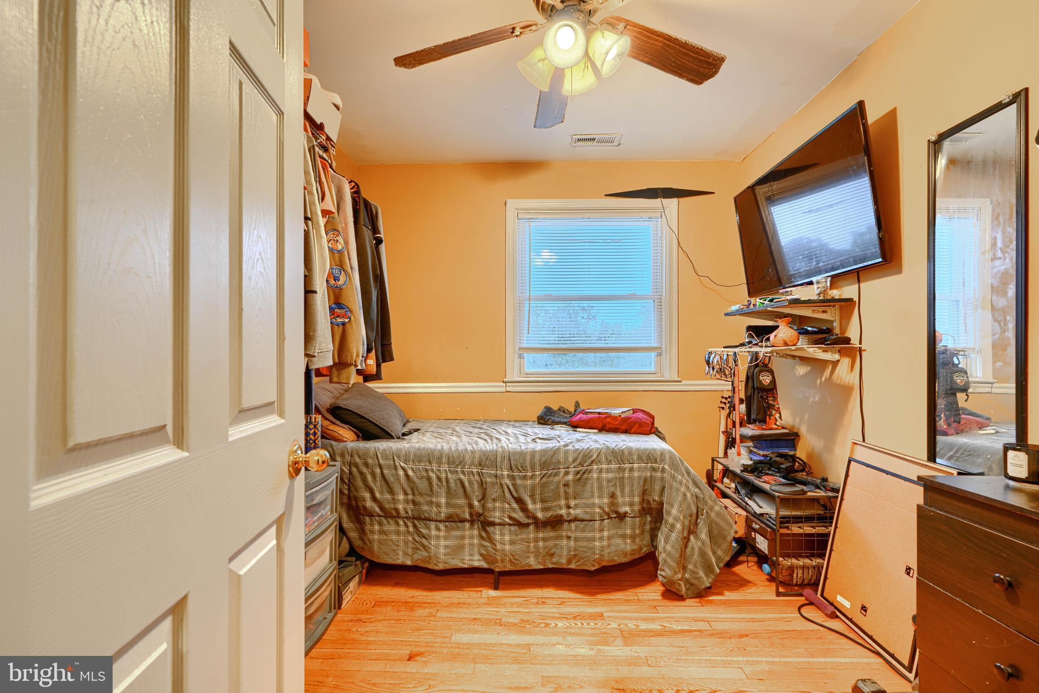 CHINQUAPIN PARK - Residential