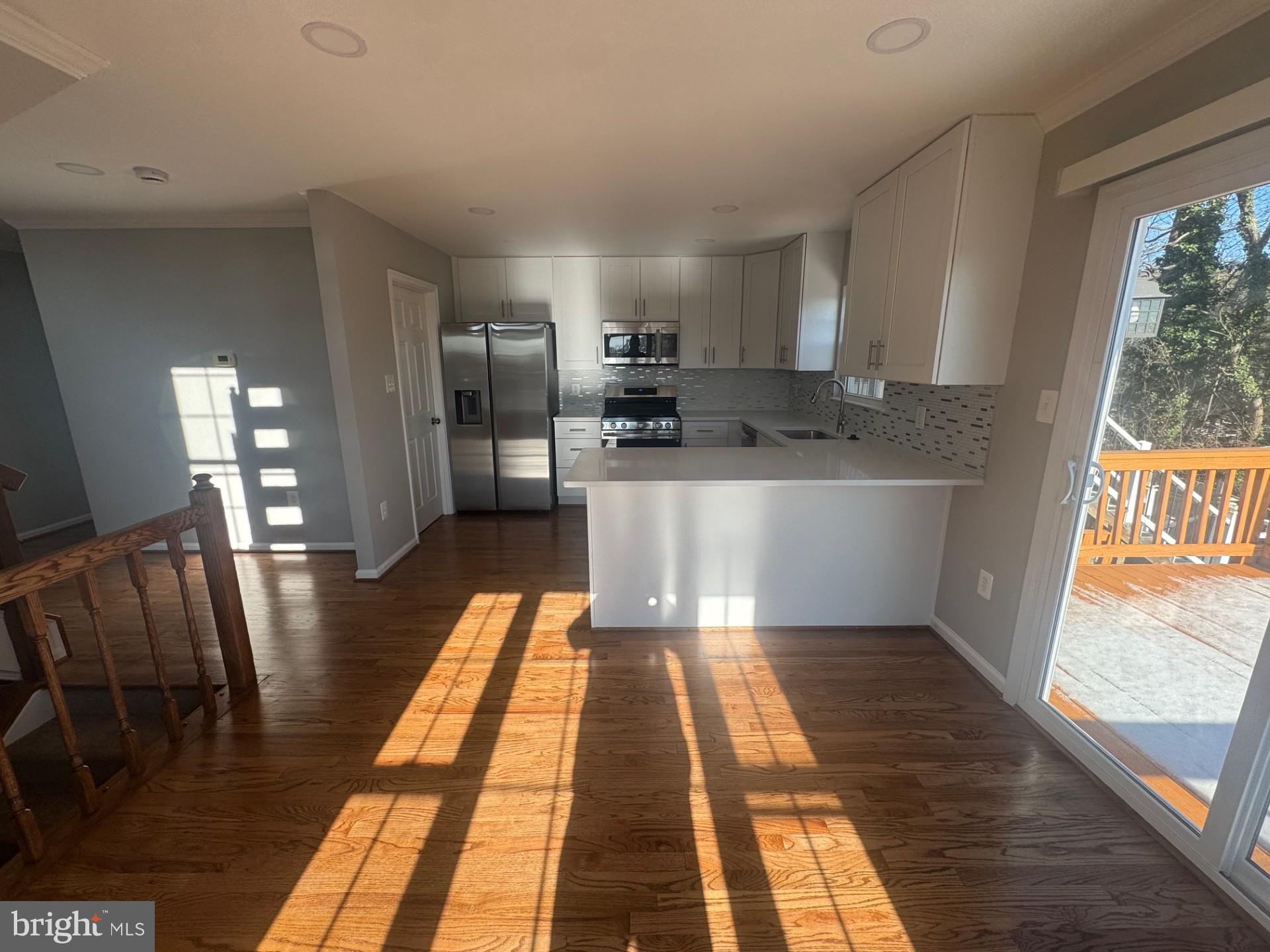 ROLLING BROOK - Residential Lease