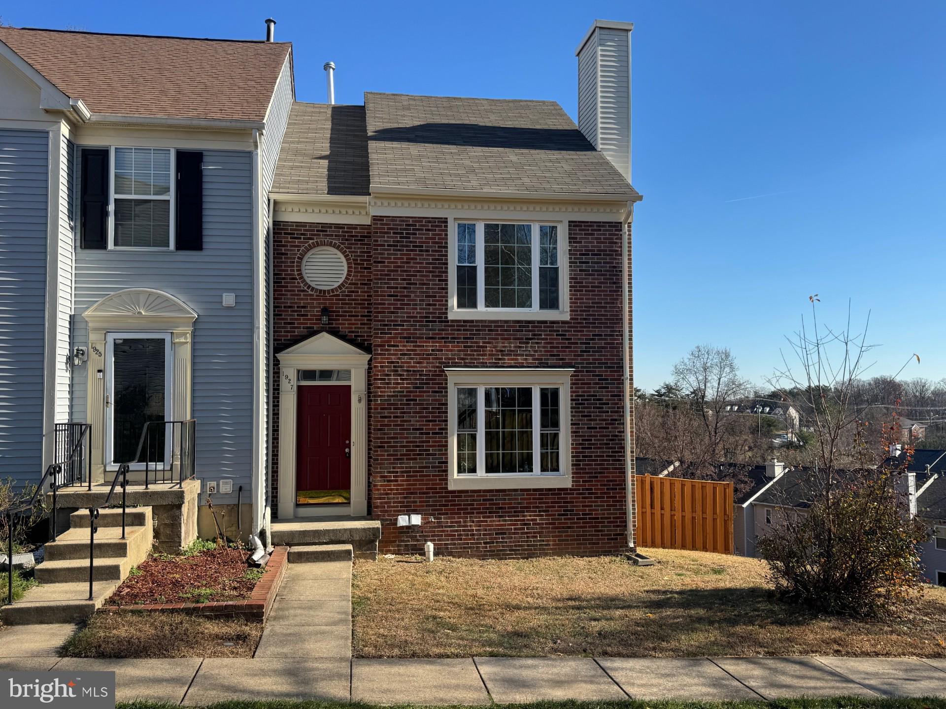 ROLLING BROOK - Residential Lease