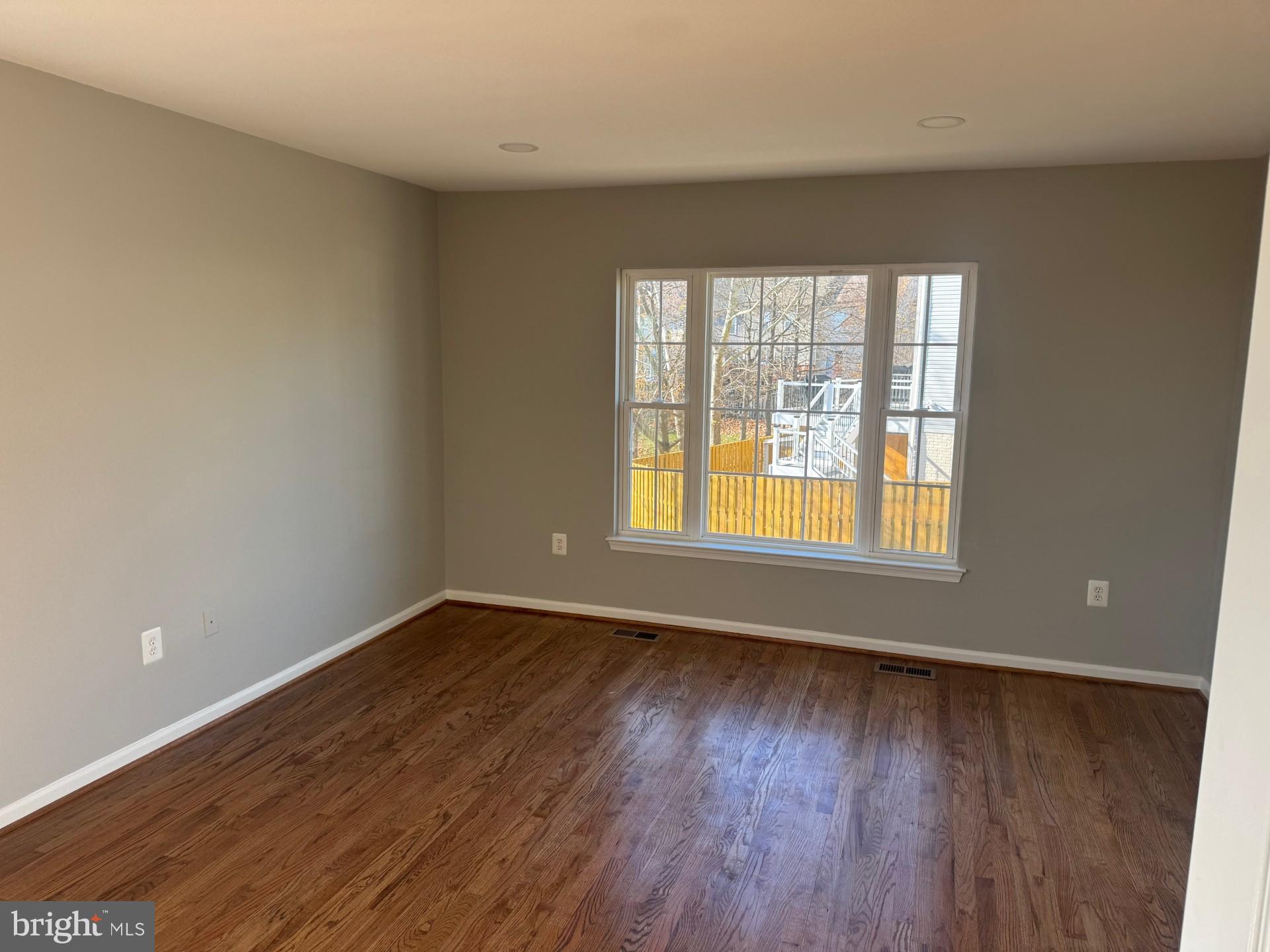 1927 HEATHERBROOK COURT