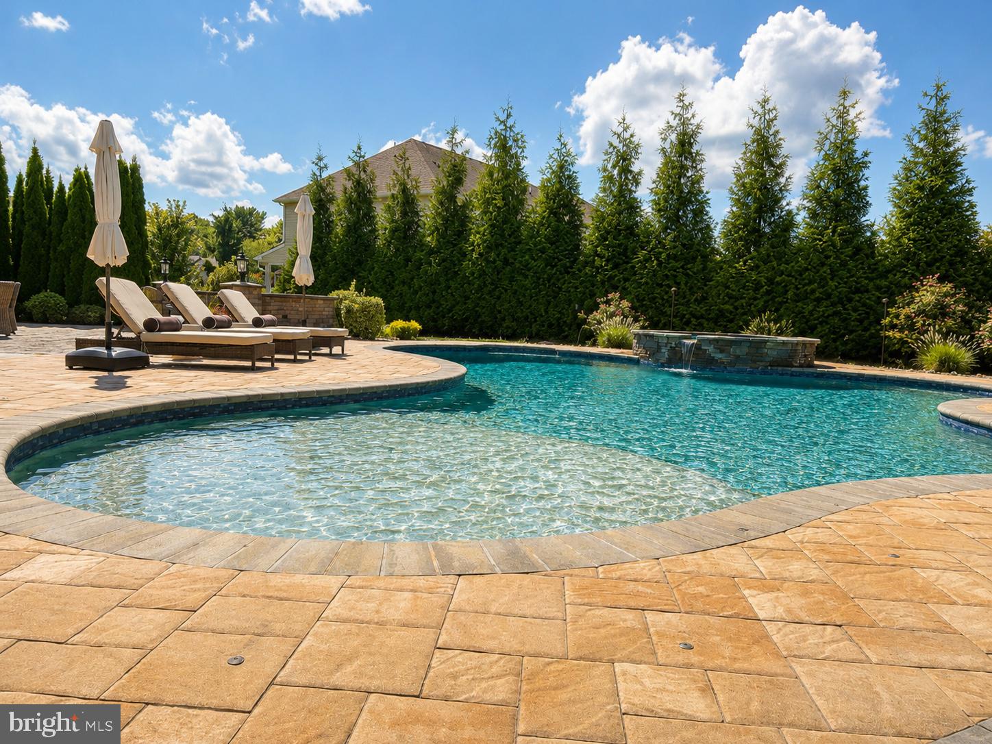 402 GARDENIA