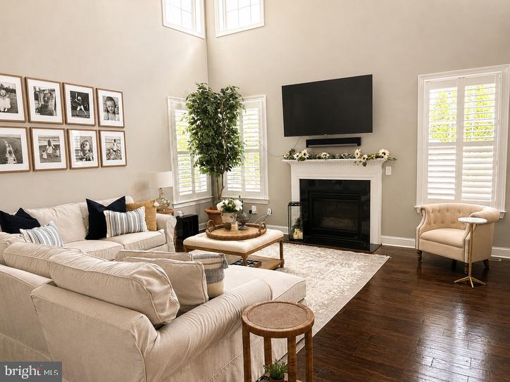 402 GARDENIA