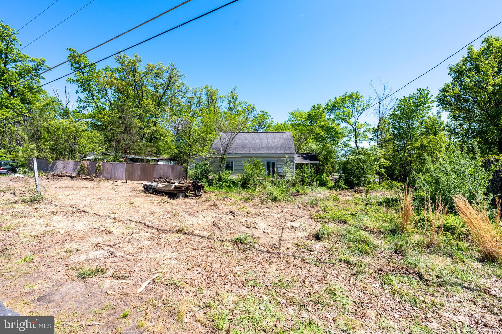 BRADDOCK ROAD - Land