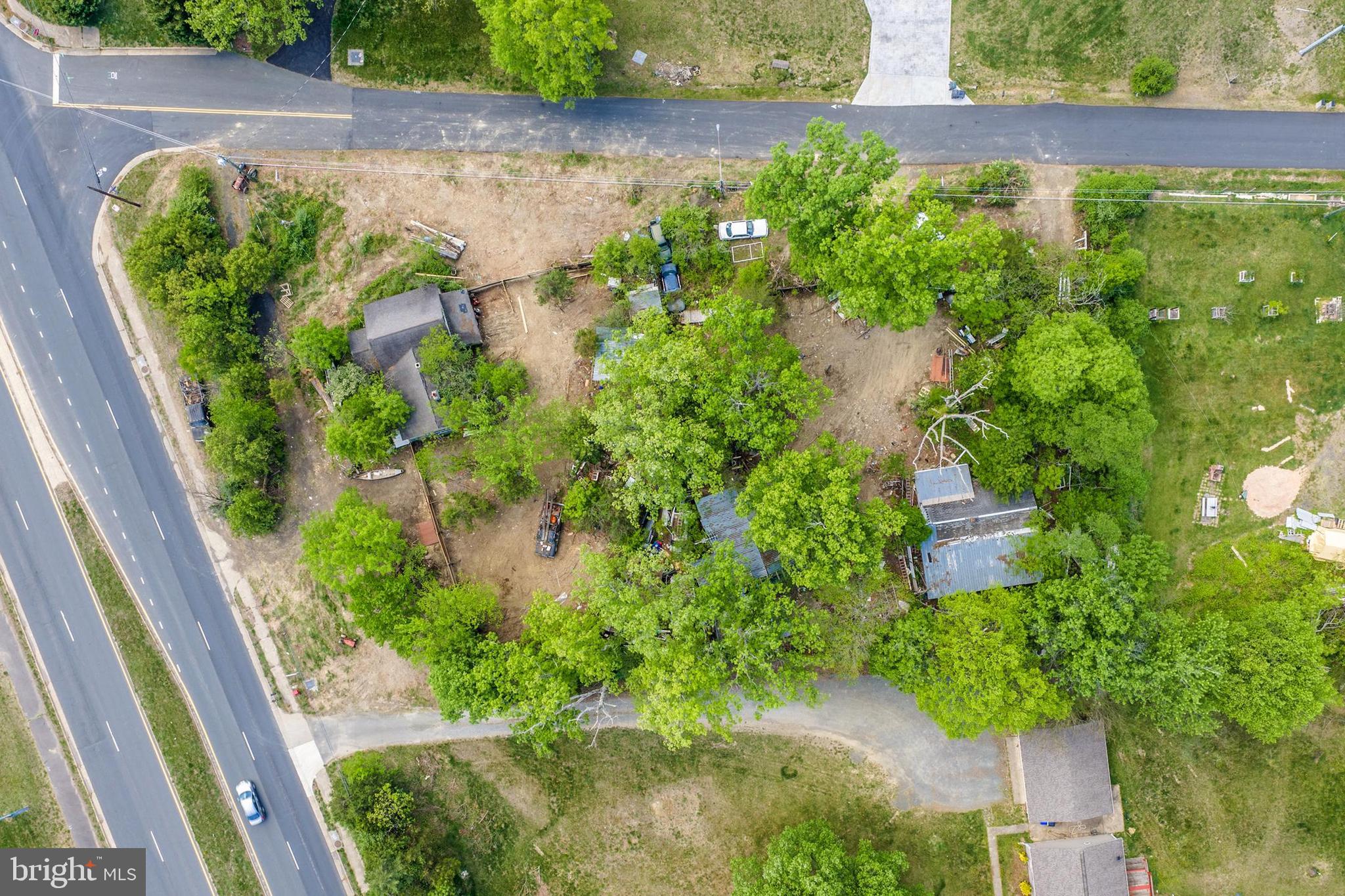 BRADDOCK ROAD - Land